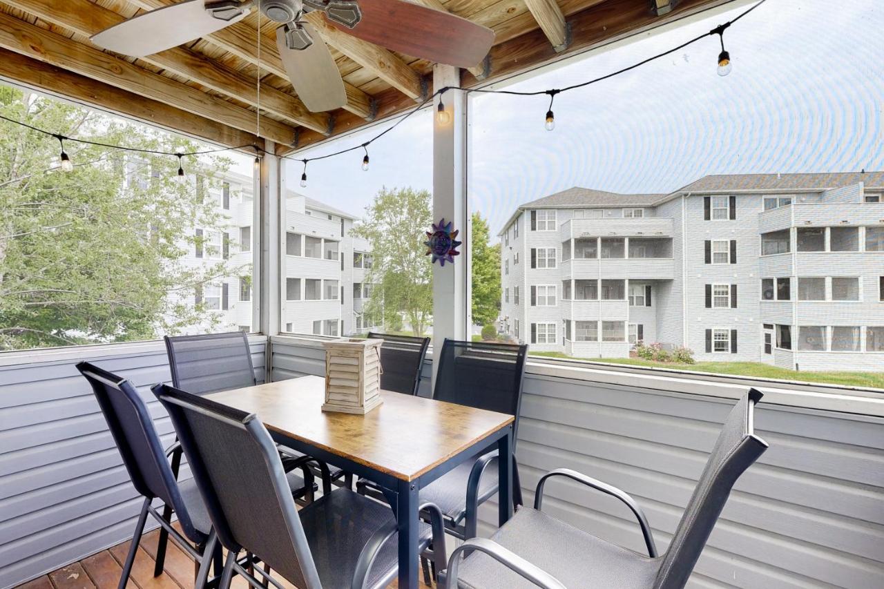 Sanibel Village --- 3500 Sanibel Cir, Unit #3507 Apartment