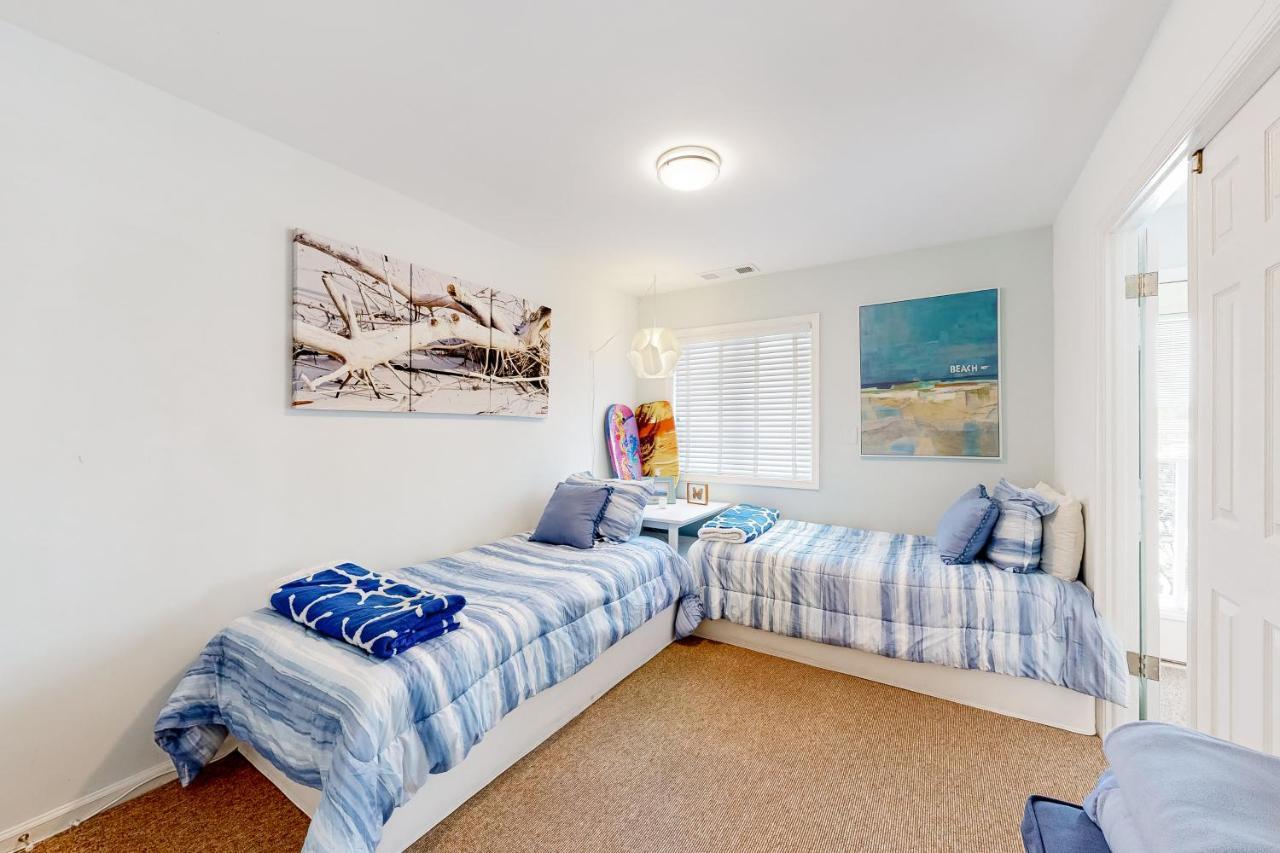 Apartment Town Of Rehoboth --- The Wilmington 50 Wilmington Ave #317 *