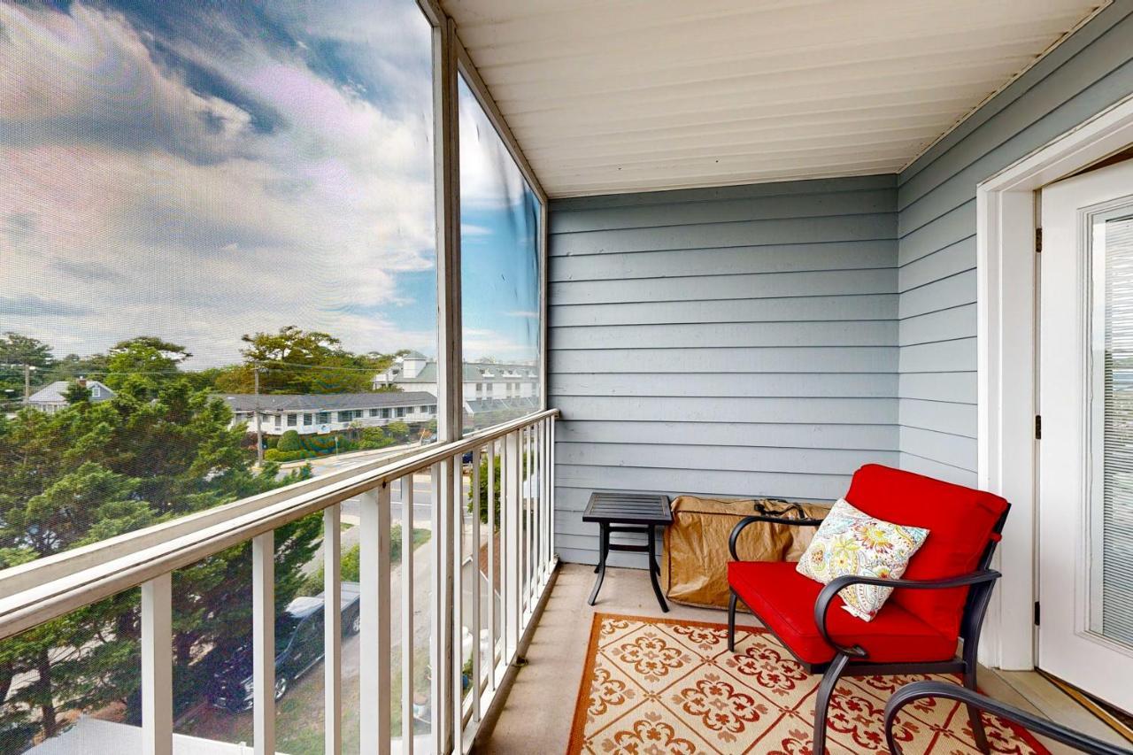 Apartment Town Of Rehoboth --- The Wilmington 50 Wilmington Ave #317