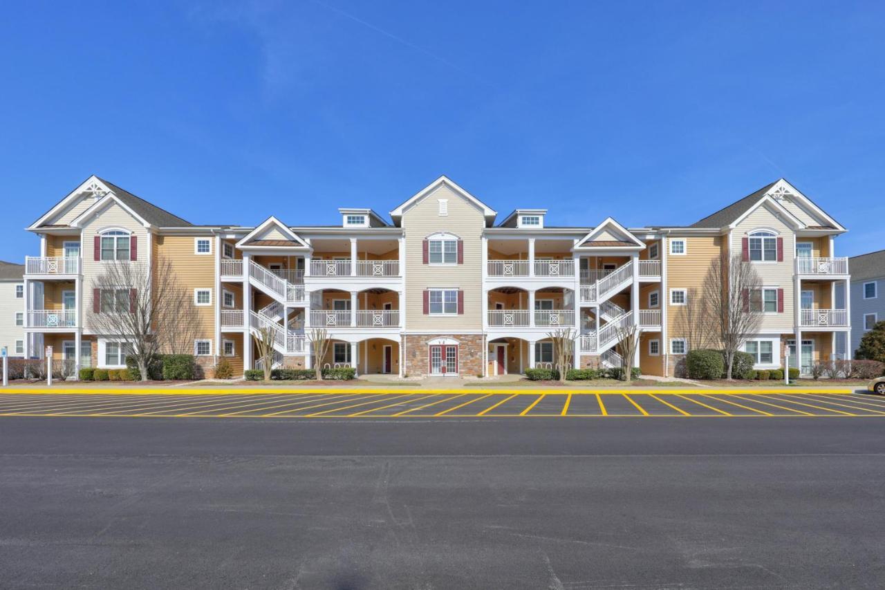 Grande At Canal Pointe - 19708 Chelmer Dr, Unit #9 Apartment
