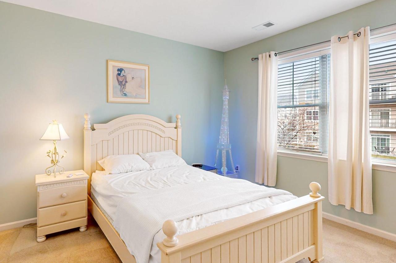 Apartment Grande At Canal Pointe - 19708 Chelmer Dr, Unit #9 Rehoboth Beach