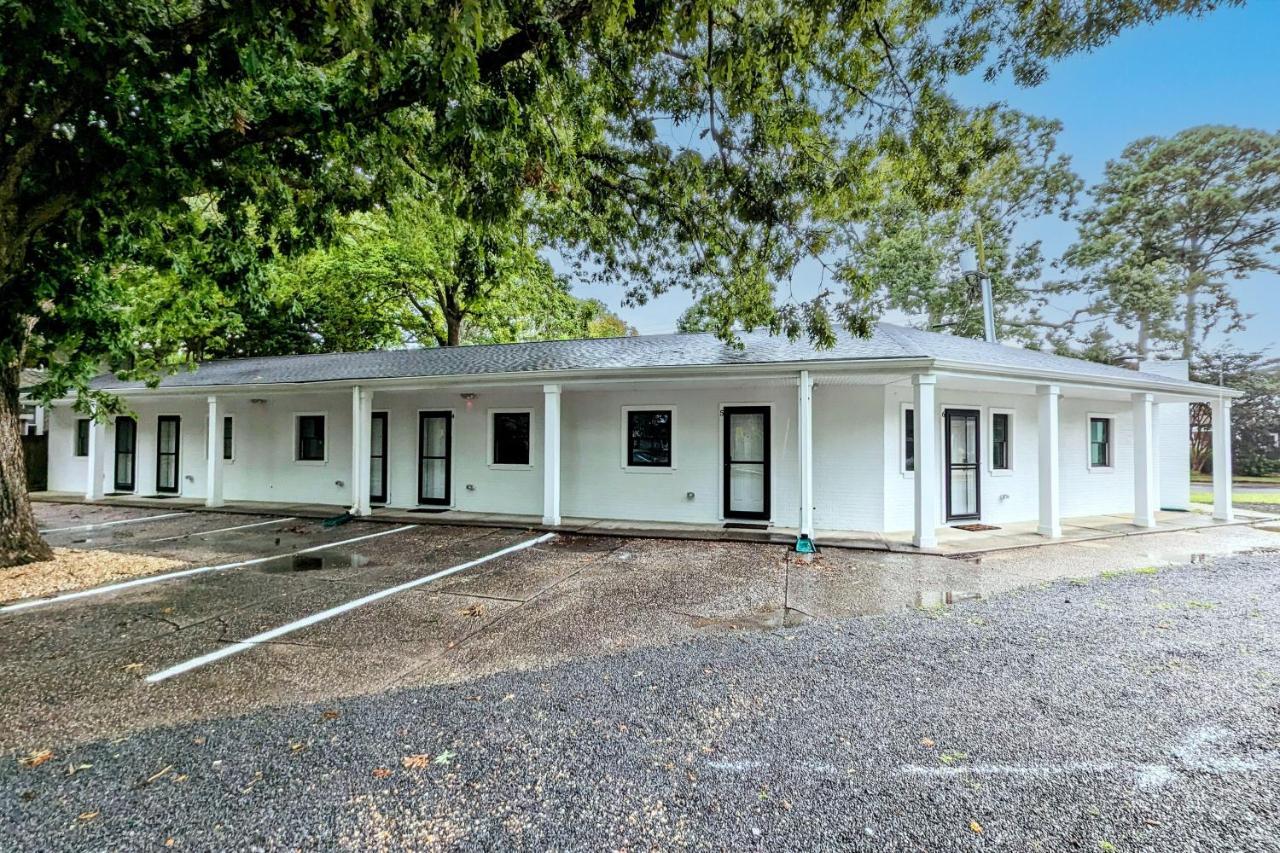 Apartment Town Of Rehoboth - 99 Sussex St Unit #1 *