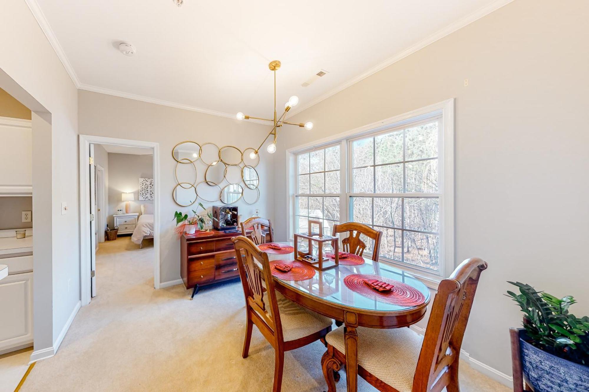 Creekwood --- 100 Cascade Ln, #109 Apartment *
