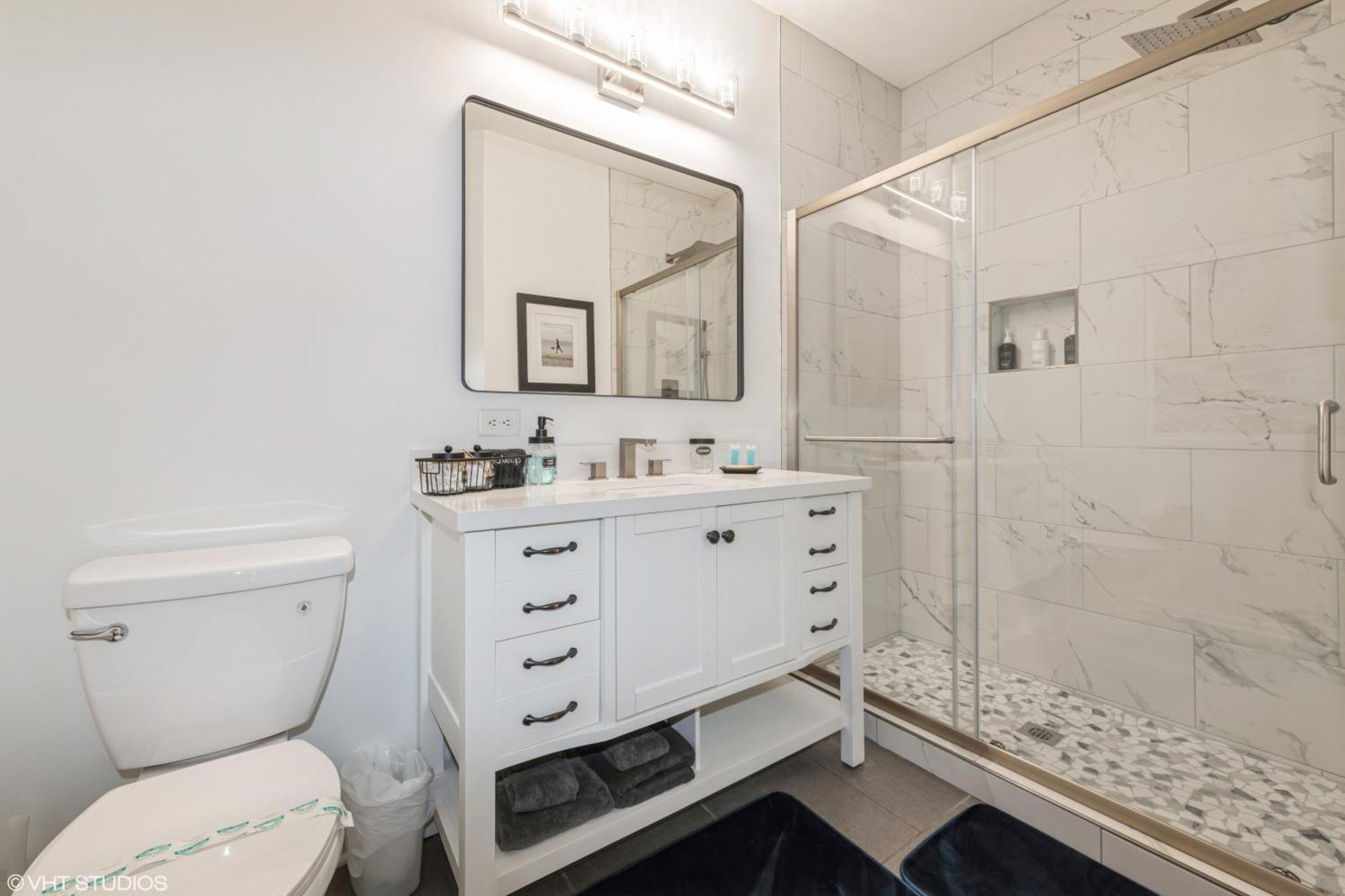 Comfy, Convenient Close To Rehoboth And Lewes! Apartment