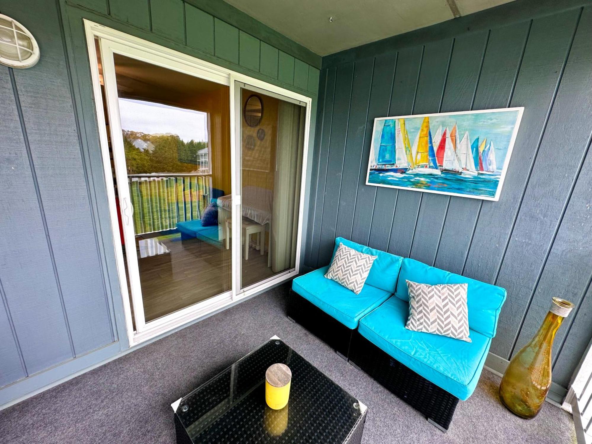 Apartment Modern Beachside Bliss: 2 Bed/2 Bath Haven Rehoboth Beach