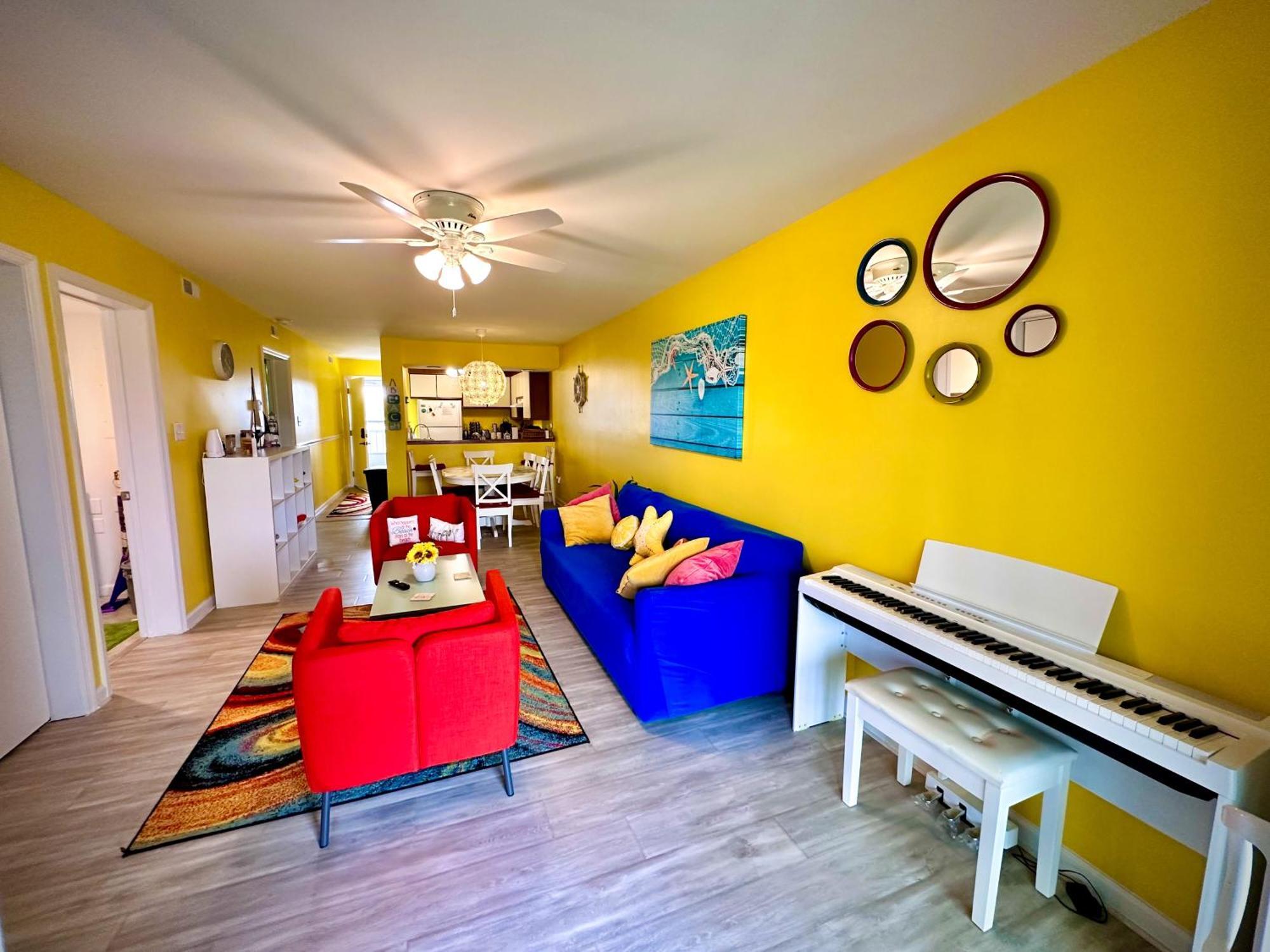 Apartment Modern Beachside Bliss: 2 Bed/2 Bath Haven Rehoboth Beach