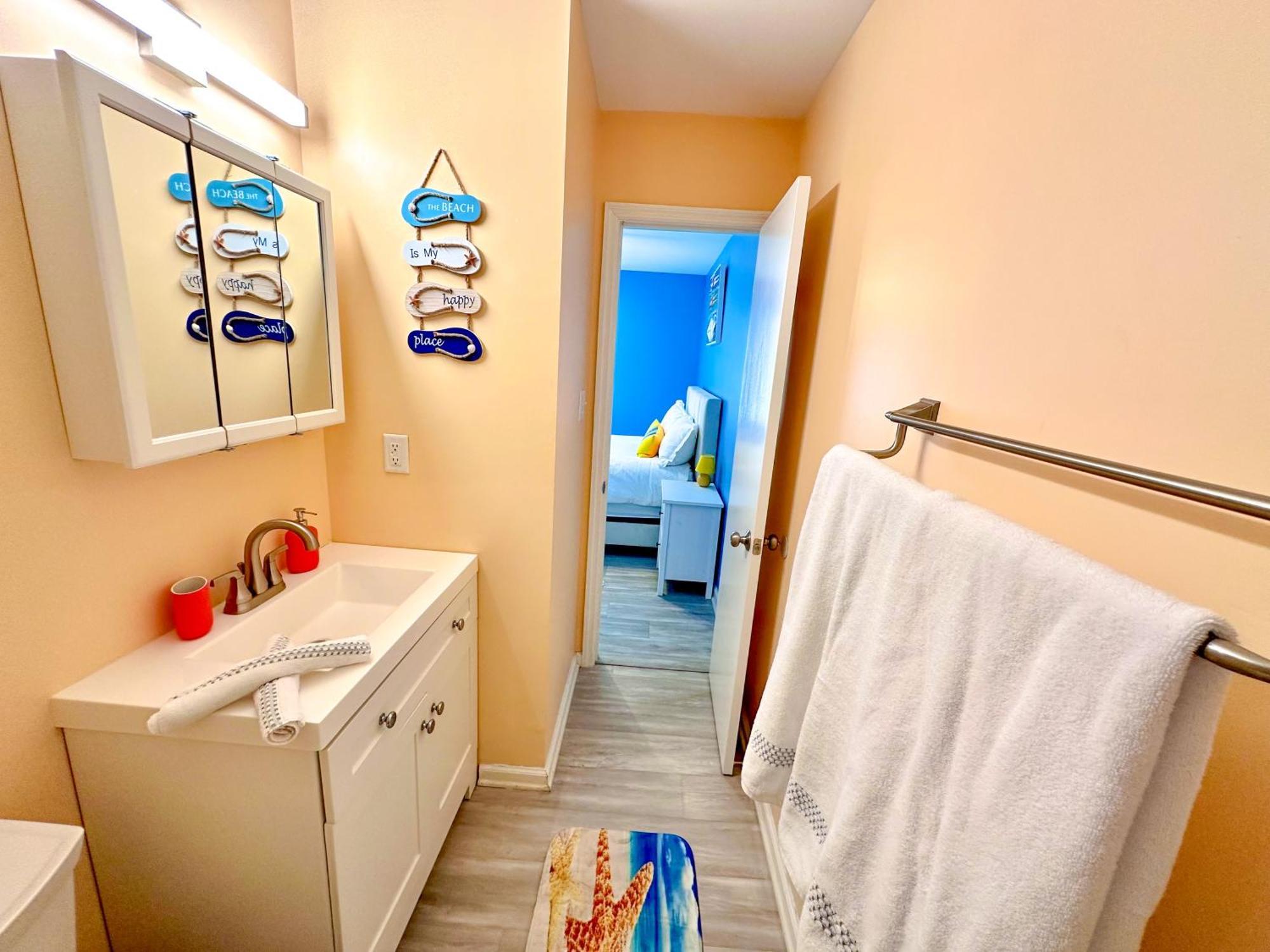 Modern Beachside Bliss: 2 Bed/2 Bath Haven Rehoboth Beach