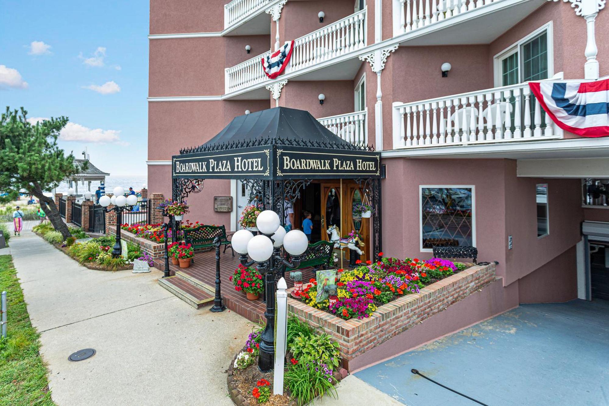 Boardwalk Plaza