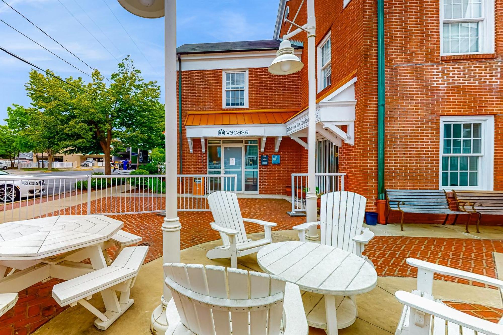 Apartment Town Of Rehoboth 20a Baltimore Ave *