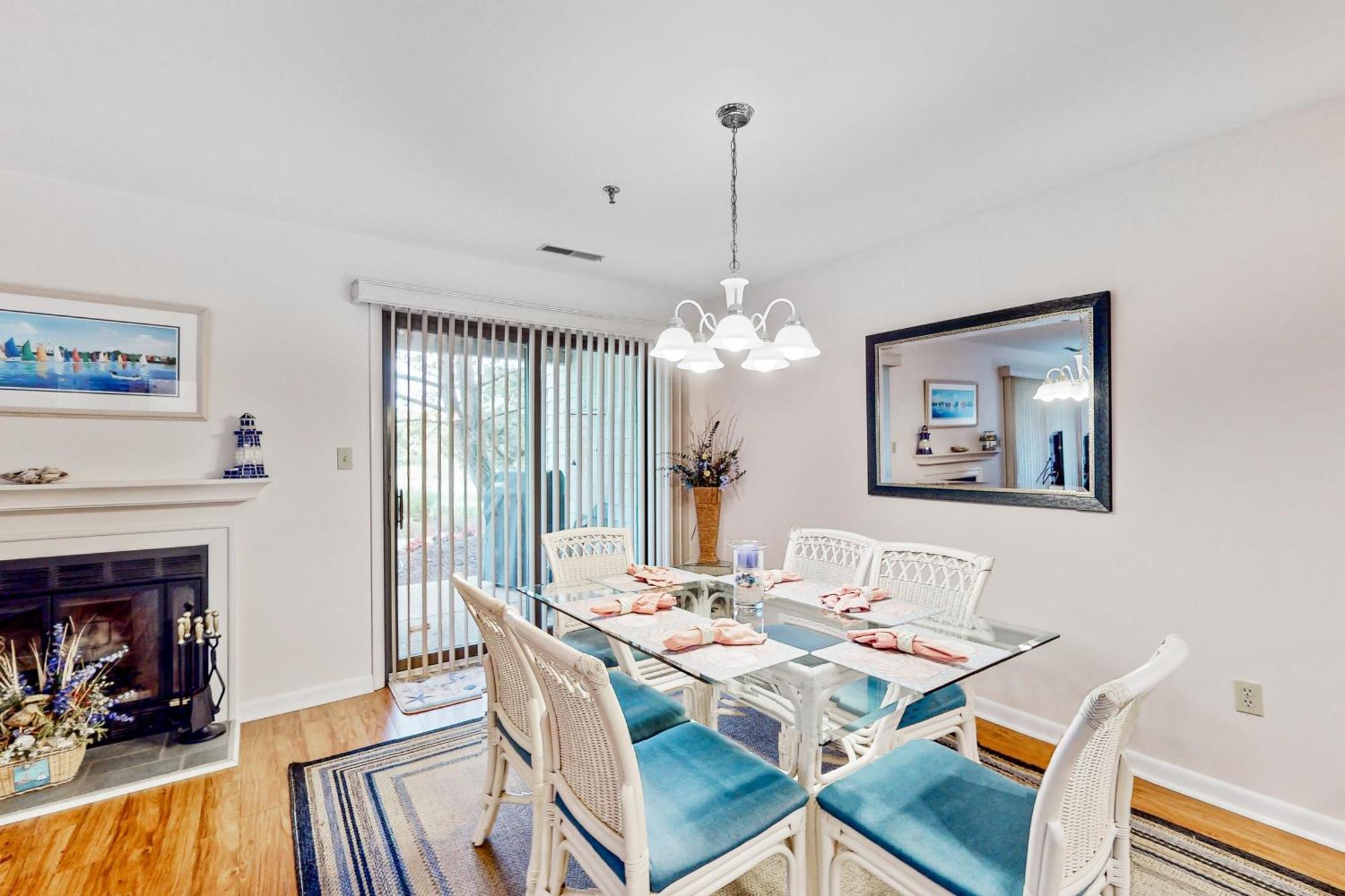 Apartment Spring --- 20784 East Dr Unit 503 *
