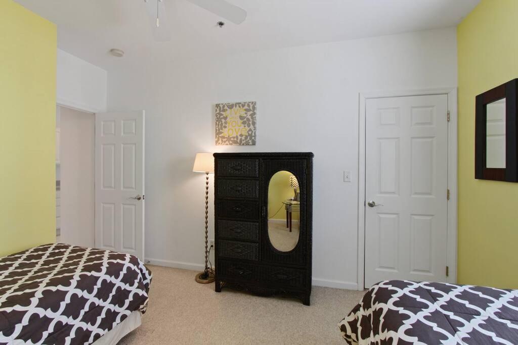 Apartment Rehoboth That Has It