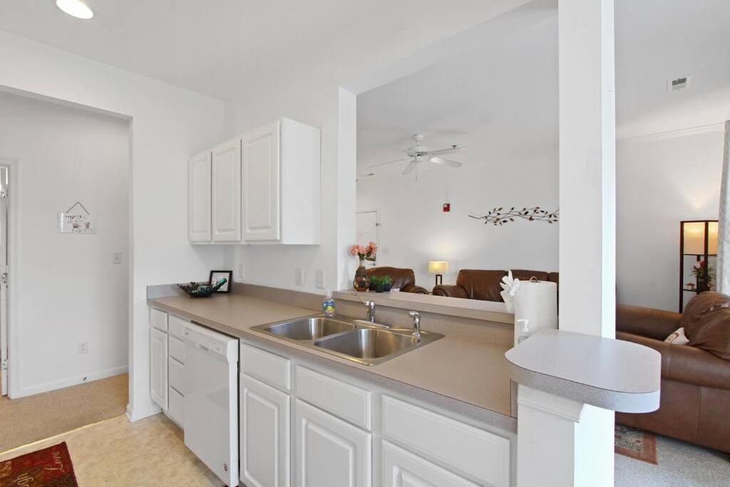 Apartment Rehoboth That Has It
