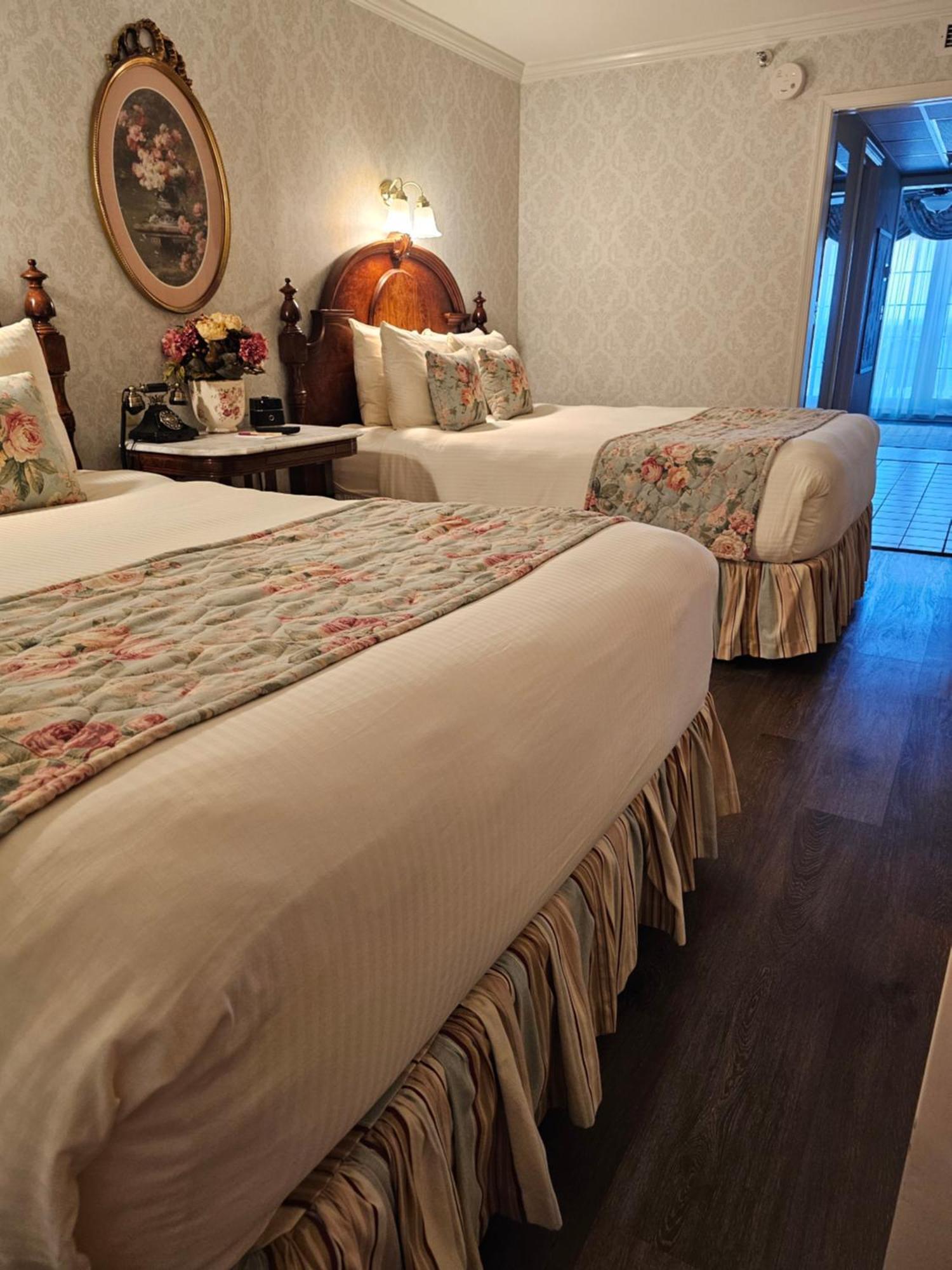 Boardwalk Plaza 4*