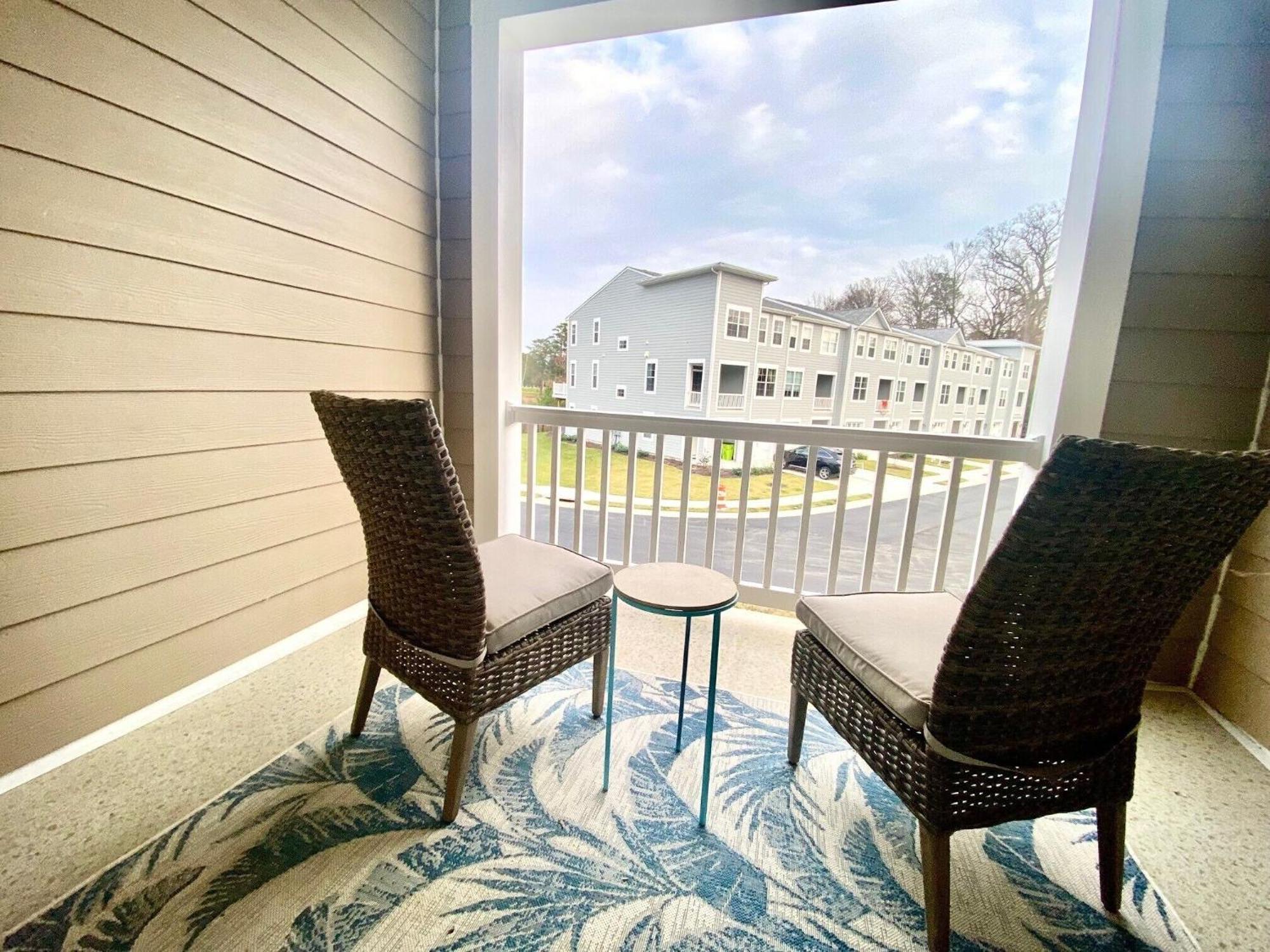 Rehoboth Townhome In Gated Community With 4 Bedrooms And 4 Bathrooms And Fitness Center *