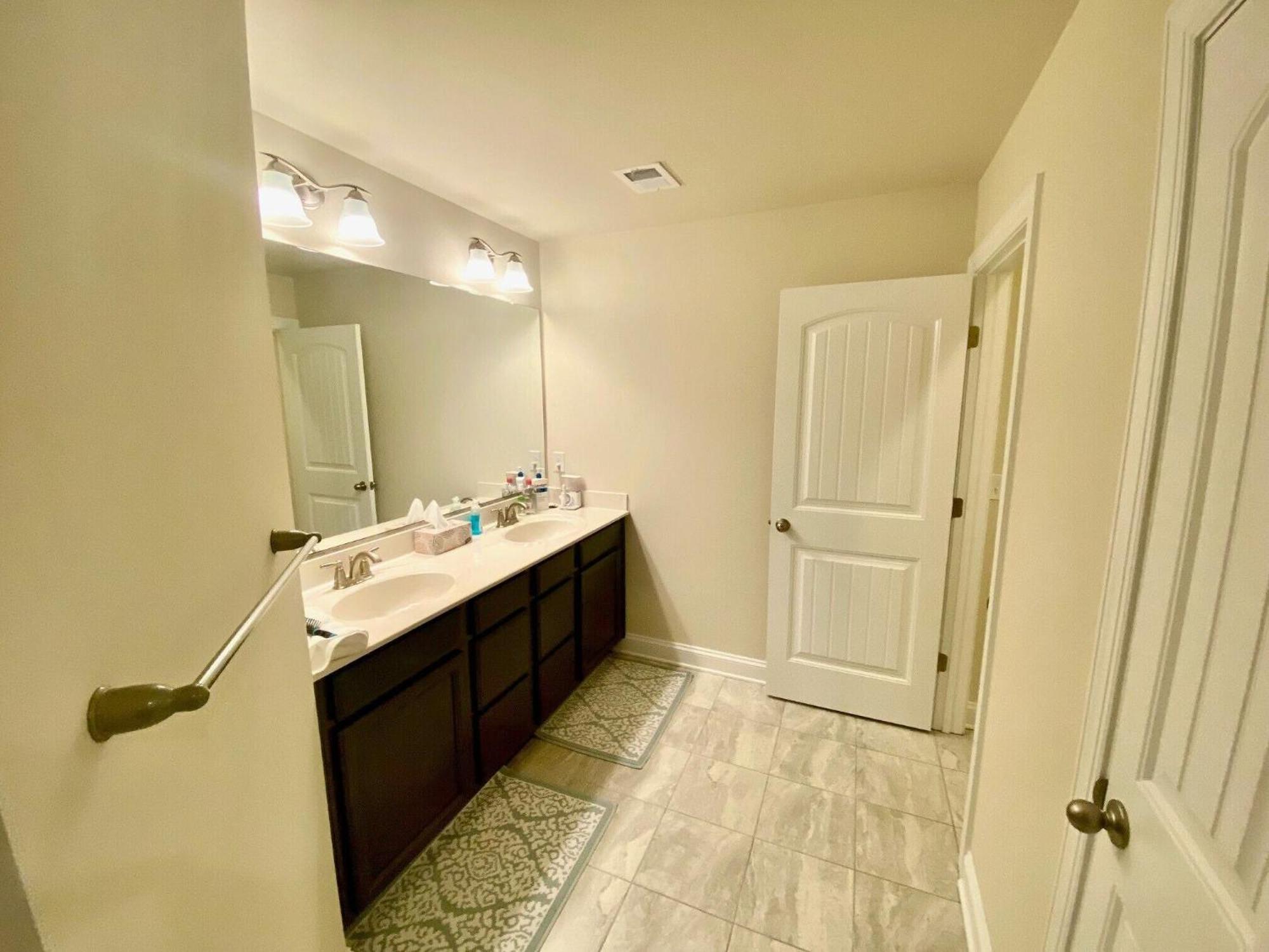 Rehoboth Townhome In Gated Community With 4 Bedrooms And 4 Bathrooms And Fitness Center Rehoboth Beach