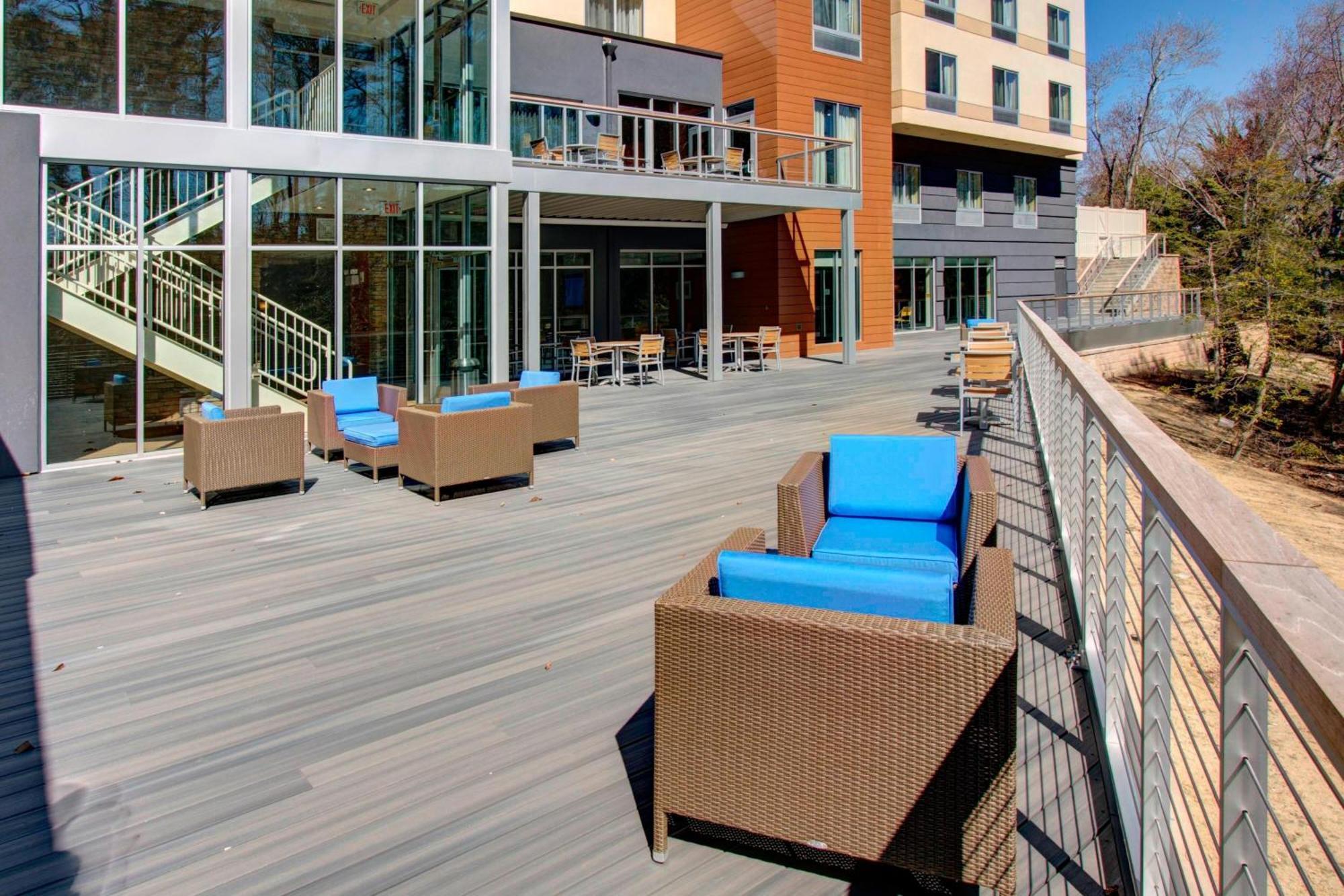 Fairfield & By Marriott Rehoboth 3*