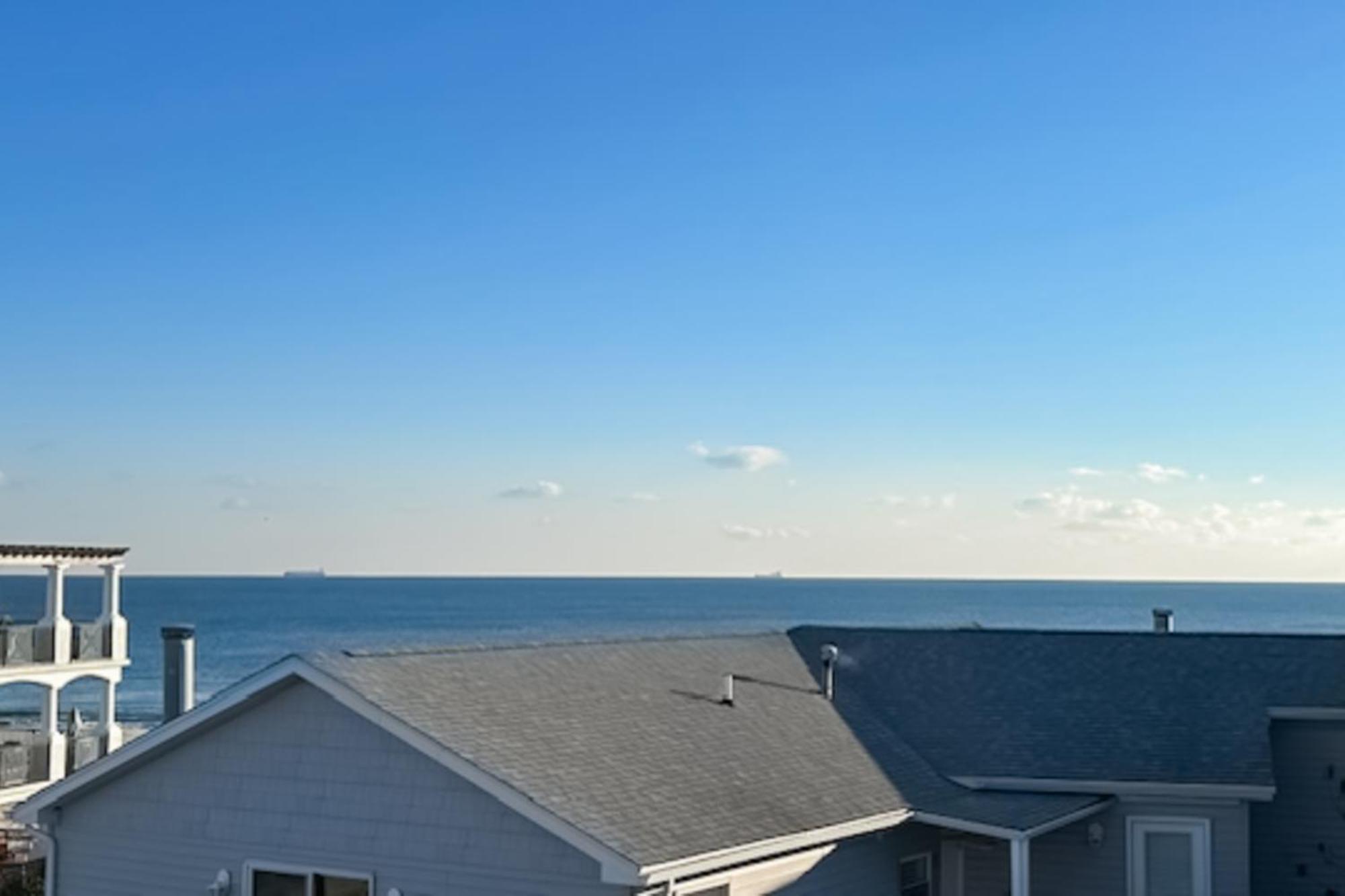 Mariners Court - 4 Laurel St Unit 219