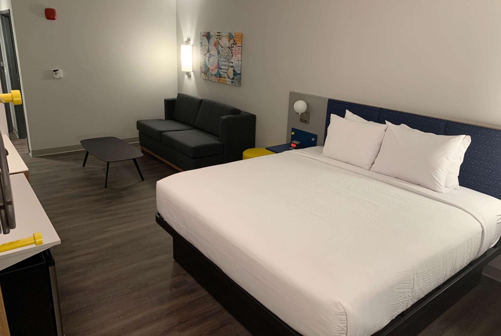 Microtel & By Wyndham Rehoboth