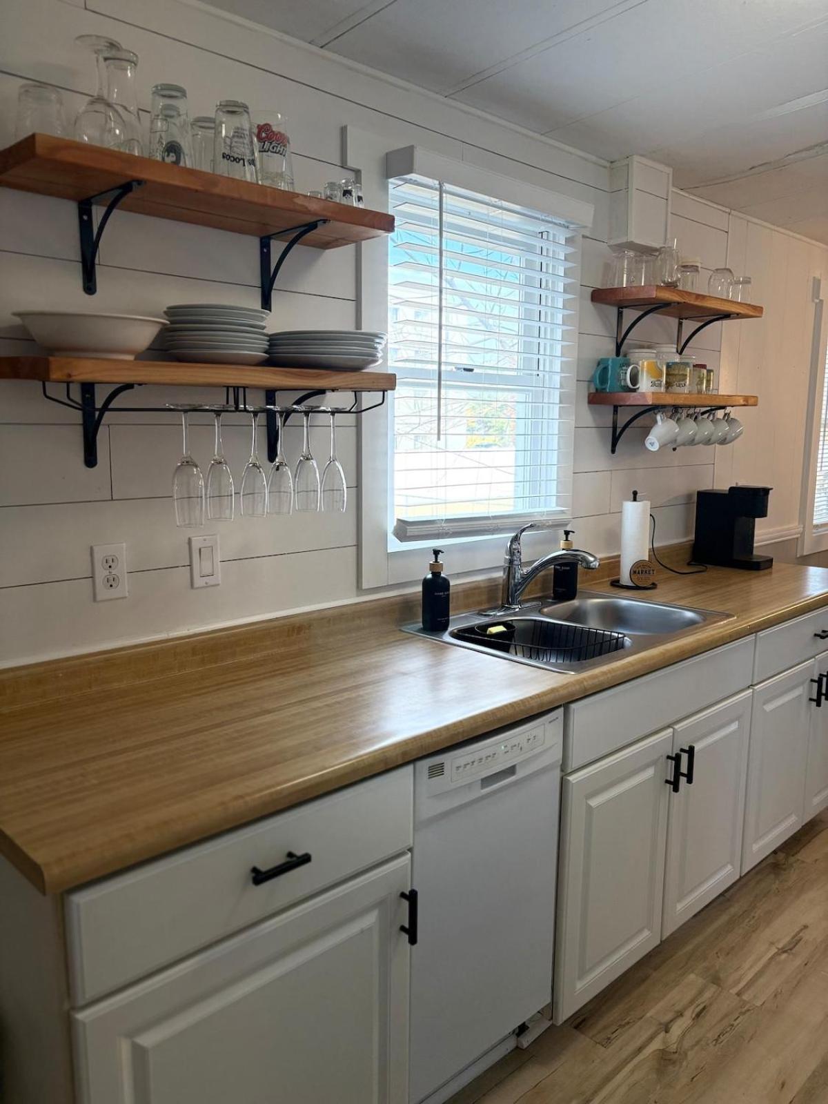 Charming With Fenced Backyard Pet Friendly * Rehoboth Beach