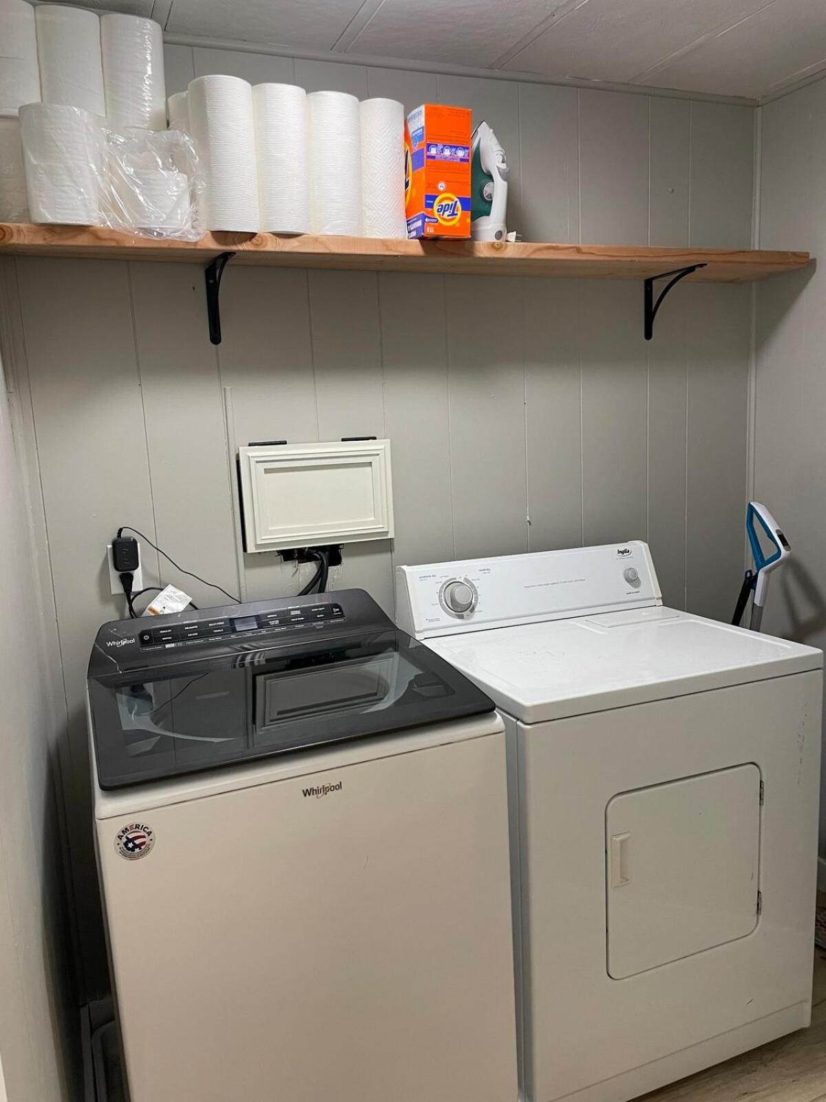 Charming With Fenced Backyard Pet Friendly Holiday home Rehoboth Beach