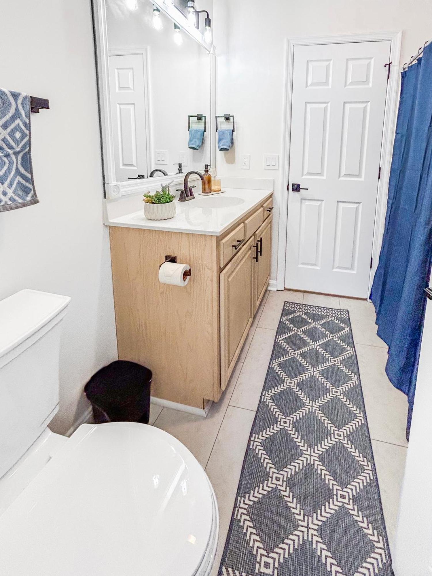 Apartment Modern & Comfy - Close To Outlets & - Pool