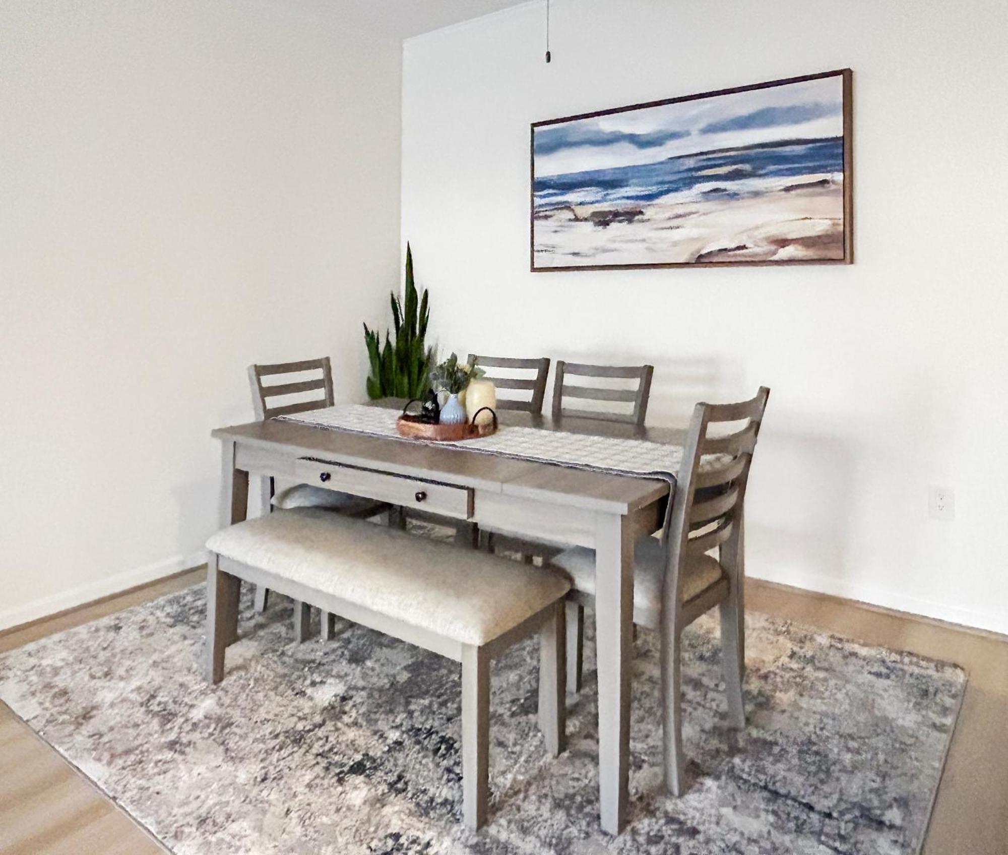 Modern & Comfy - Close To Outlets & - Pool