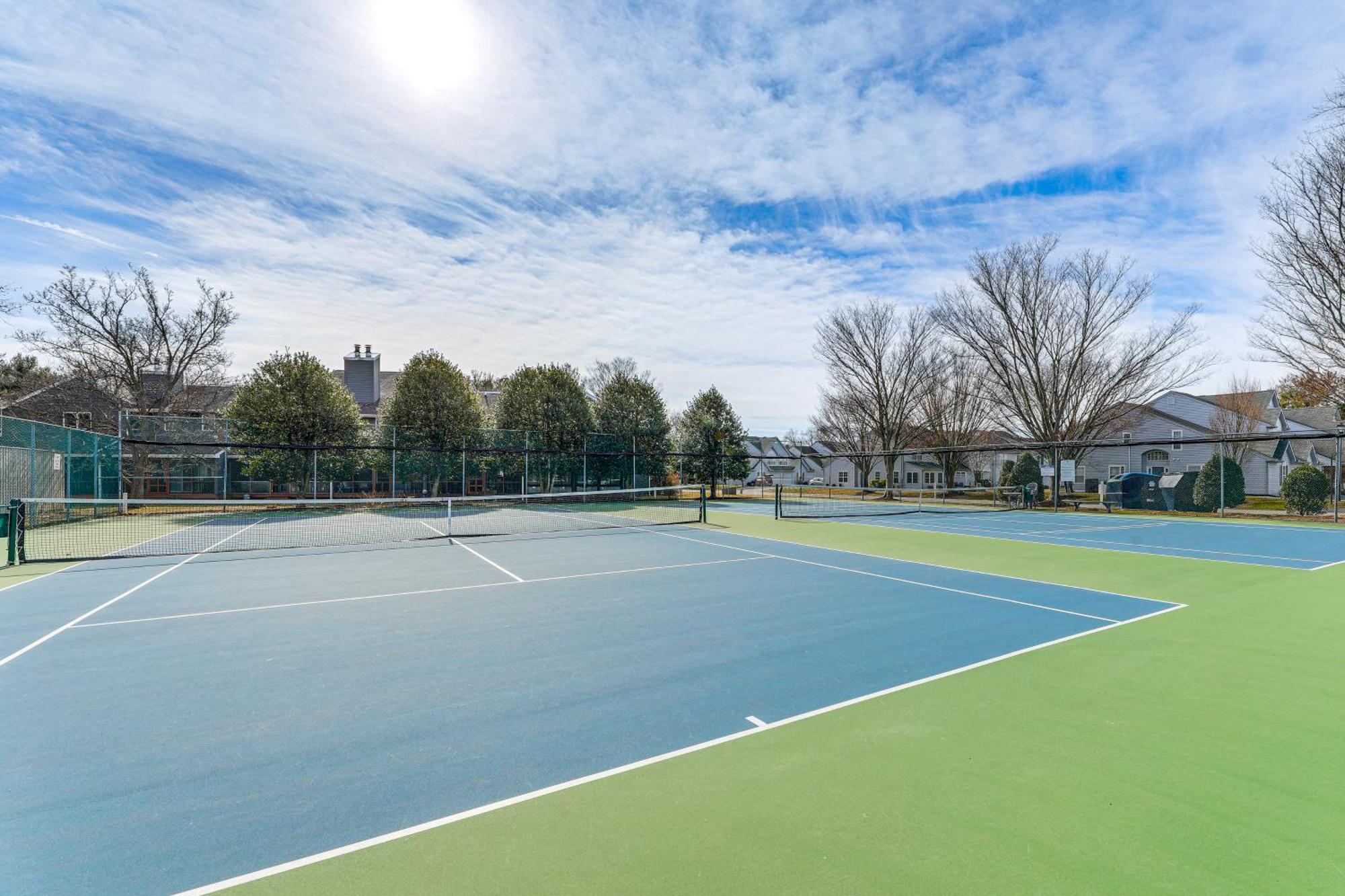 2 Mi To Rehoboth With Pool Access! Apartment *
