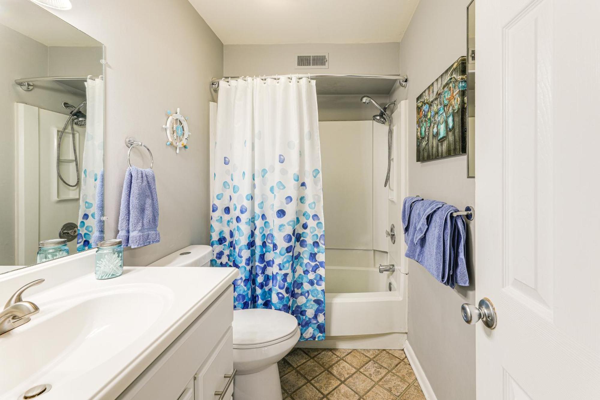 2 Mi To Rehoboth With Pool Access! Apartment