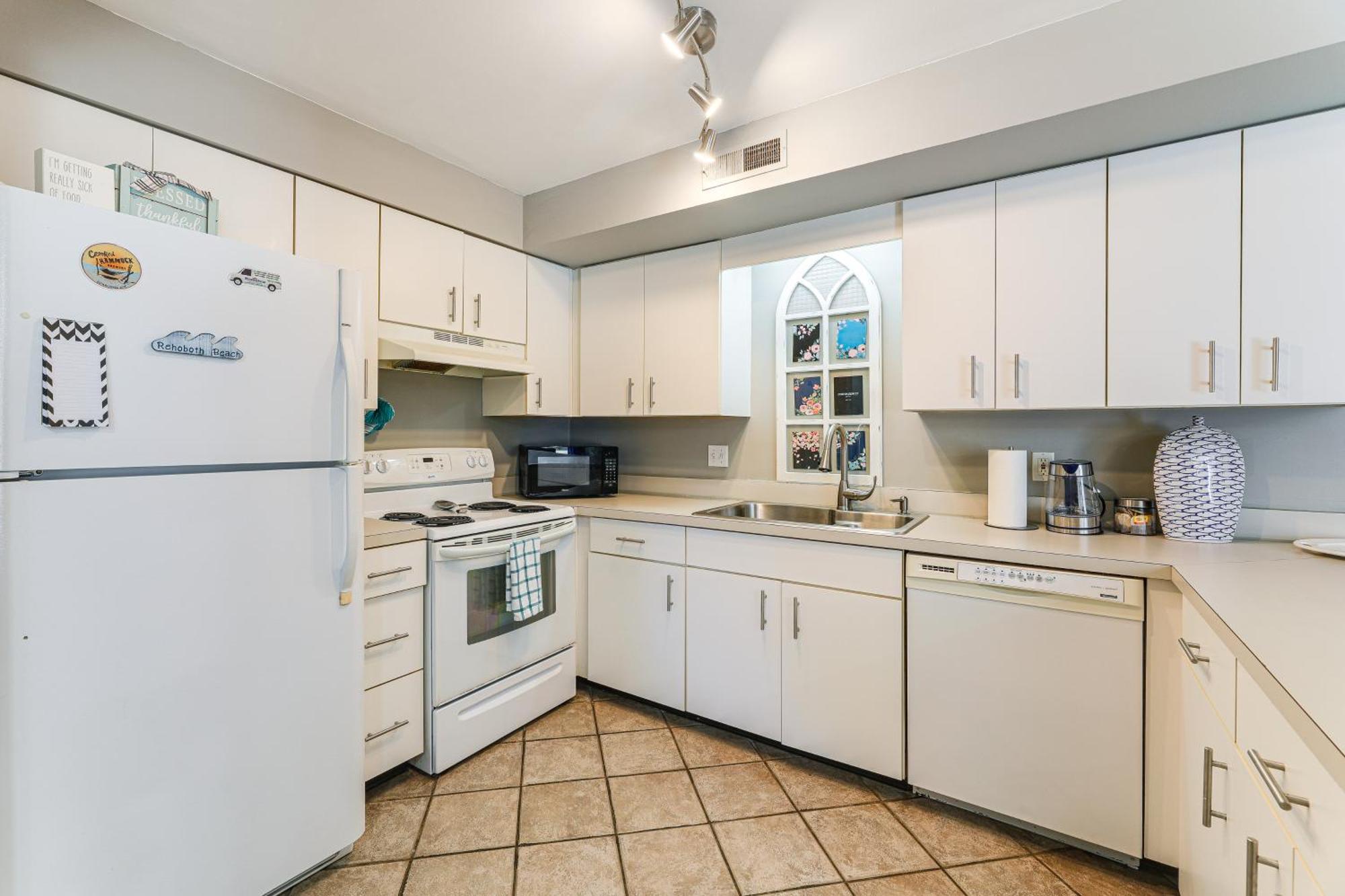 2 Mi To Rehoboth With Pool Access! * Rehoboth Beach