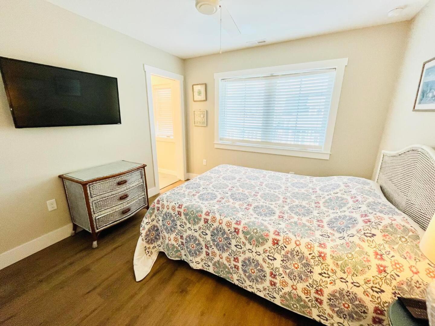 Laurel Street 308