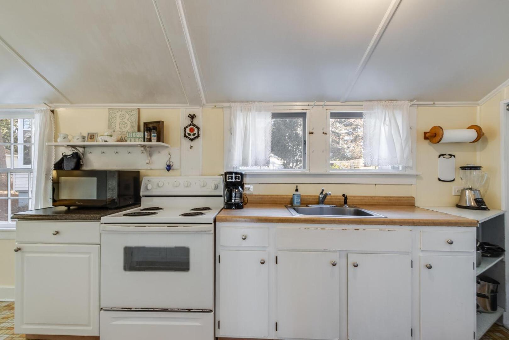 Hickman Street 103 *