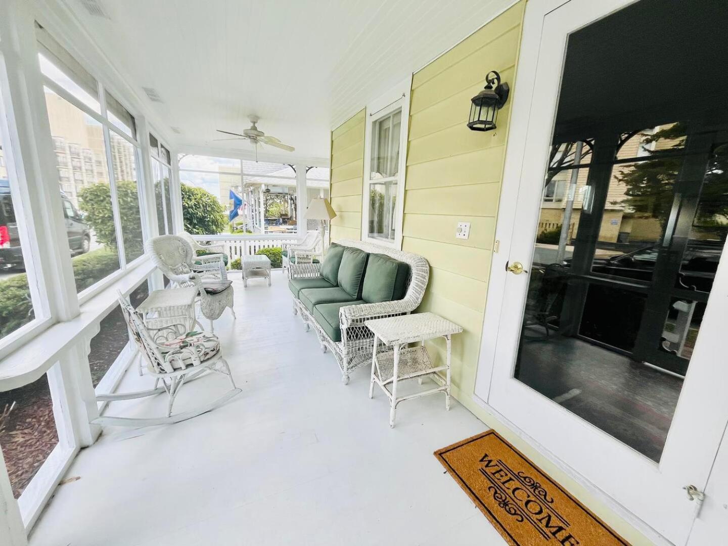 Virginia Avenue 18 Holiday home *