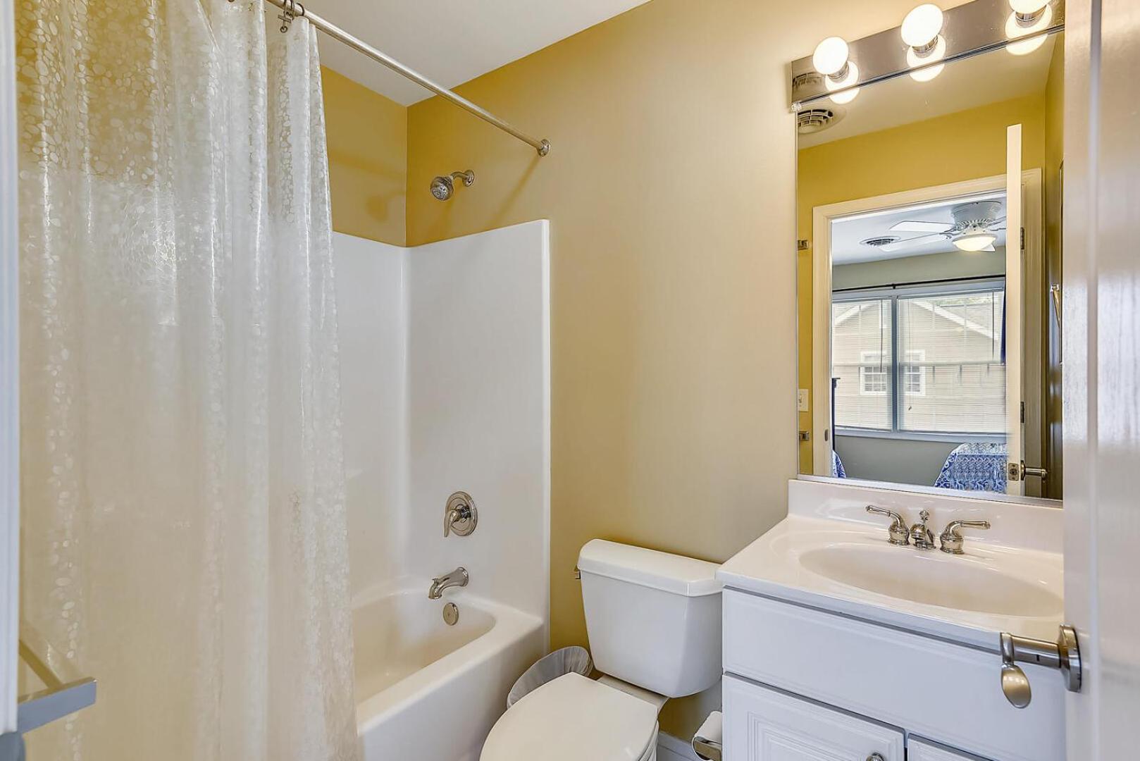 Rehoboth Avenue 506f *