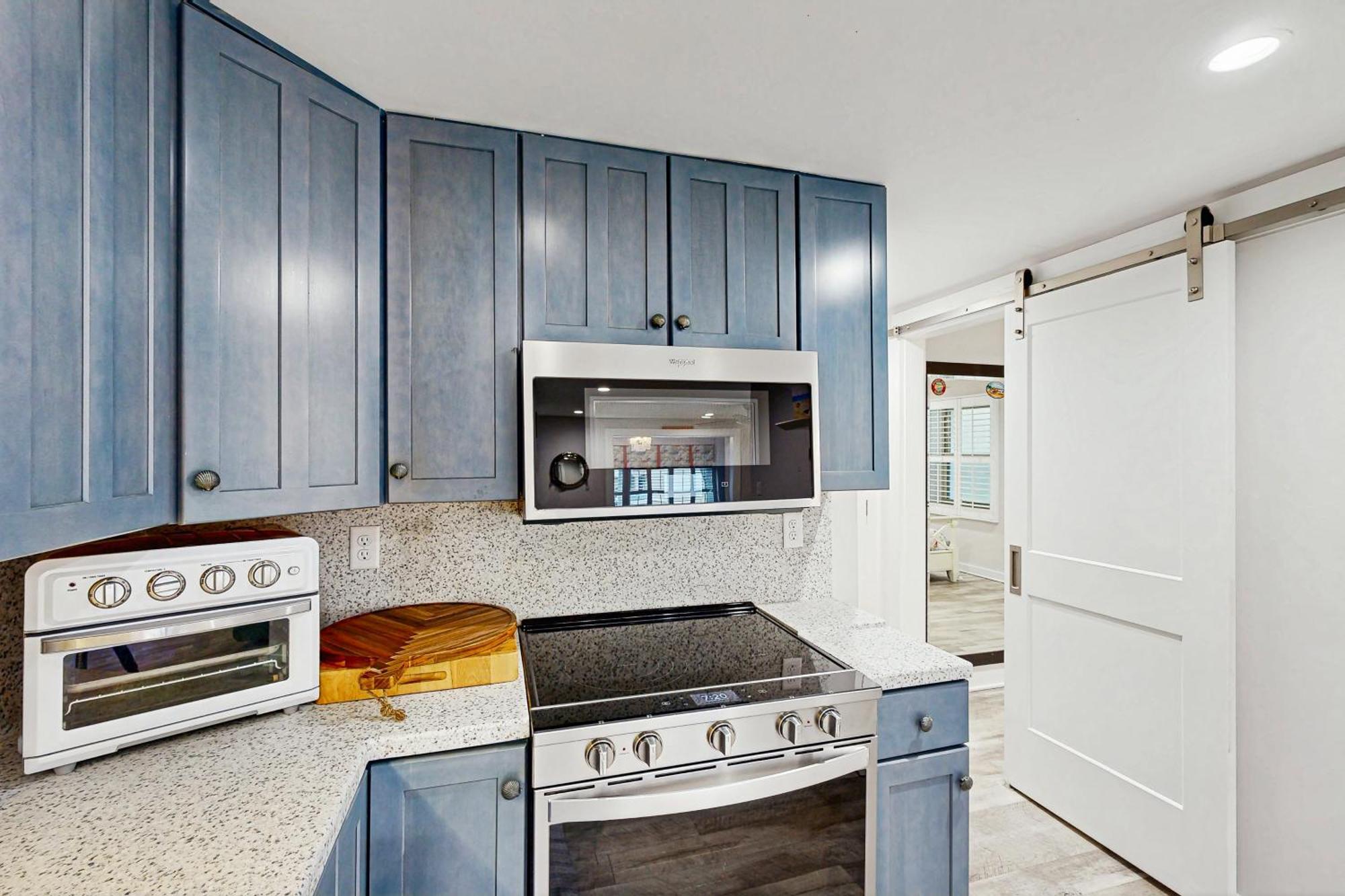Apartment Town Of Rehoboth --- The Boxwood House - 21 Wilmington Ave #1e