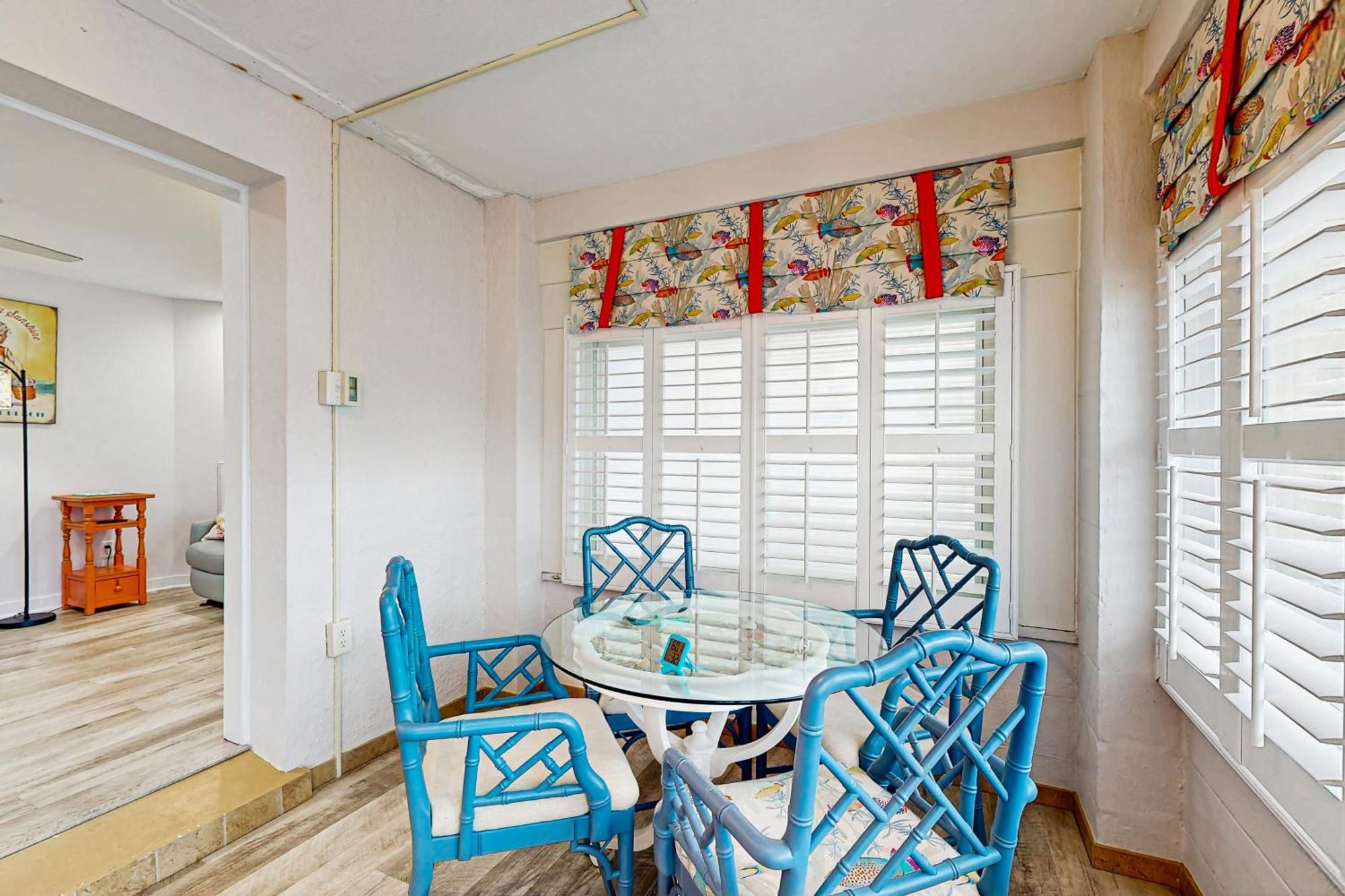 Town Of Rehoboth --- The Boxwood House - 21 Wilmington Ave #1e * Rehoboth Beach