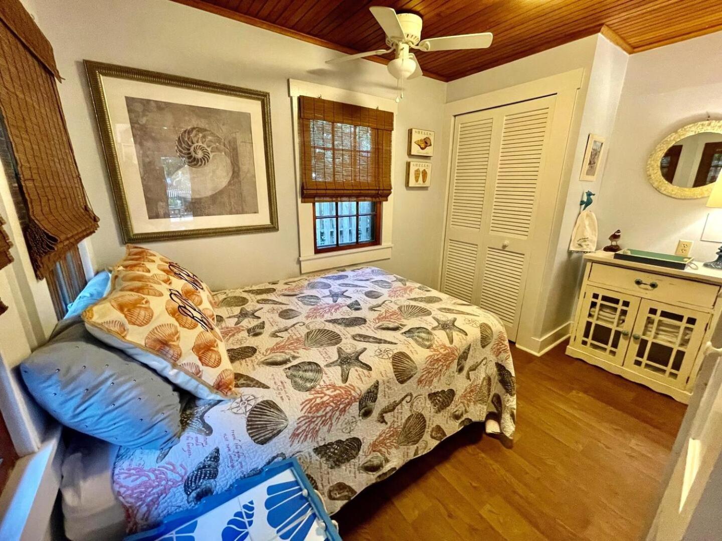 Columbia Avenue 69 Holiday home