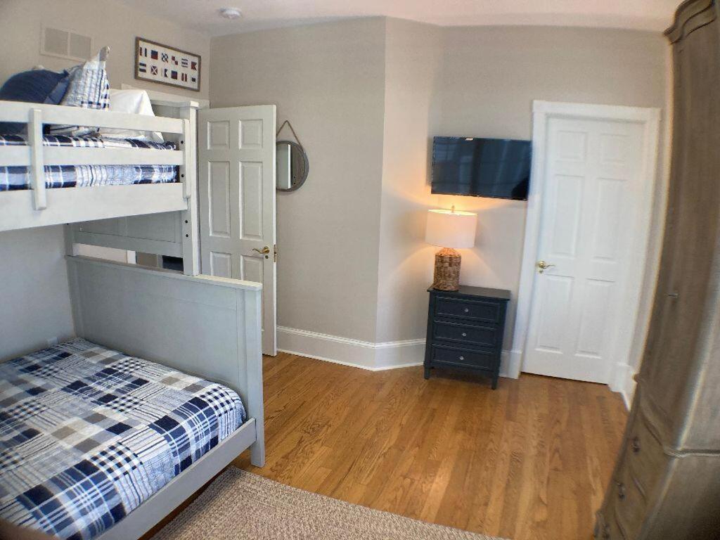 Hall Avenue 33 Holiday home *