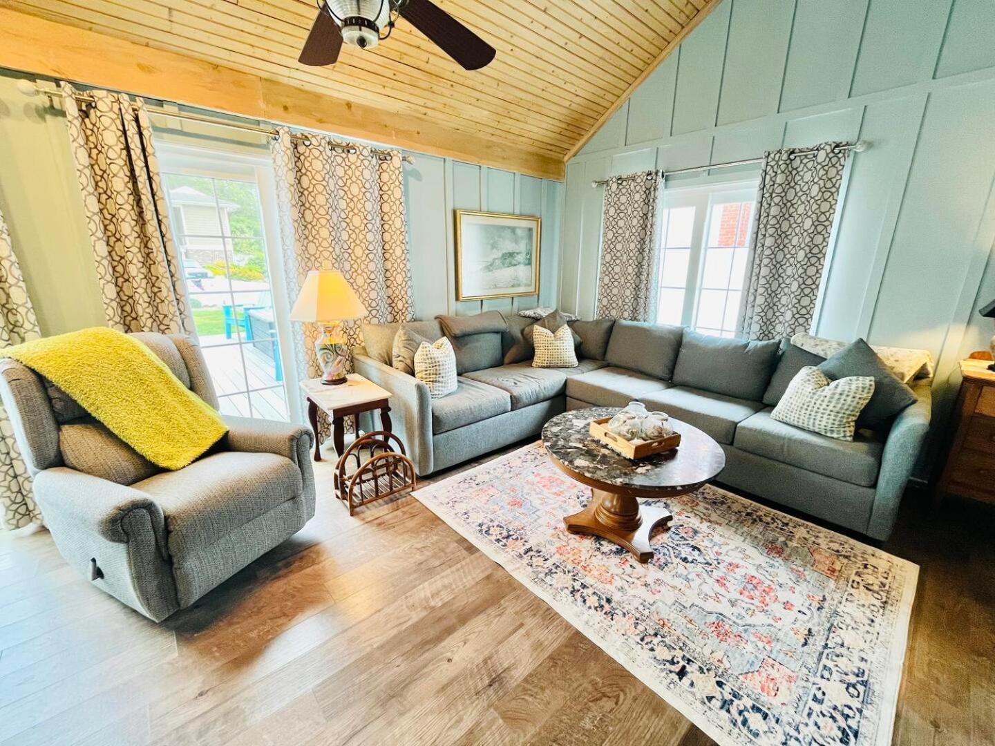 George Street 38427 Holiday home *