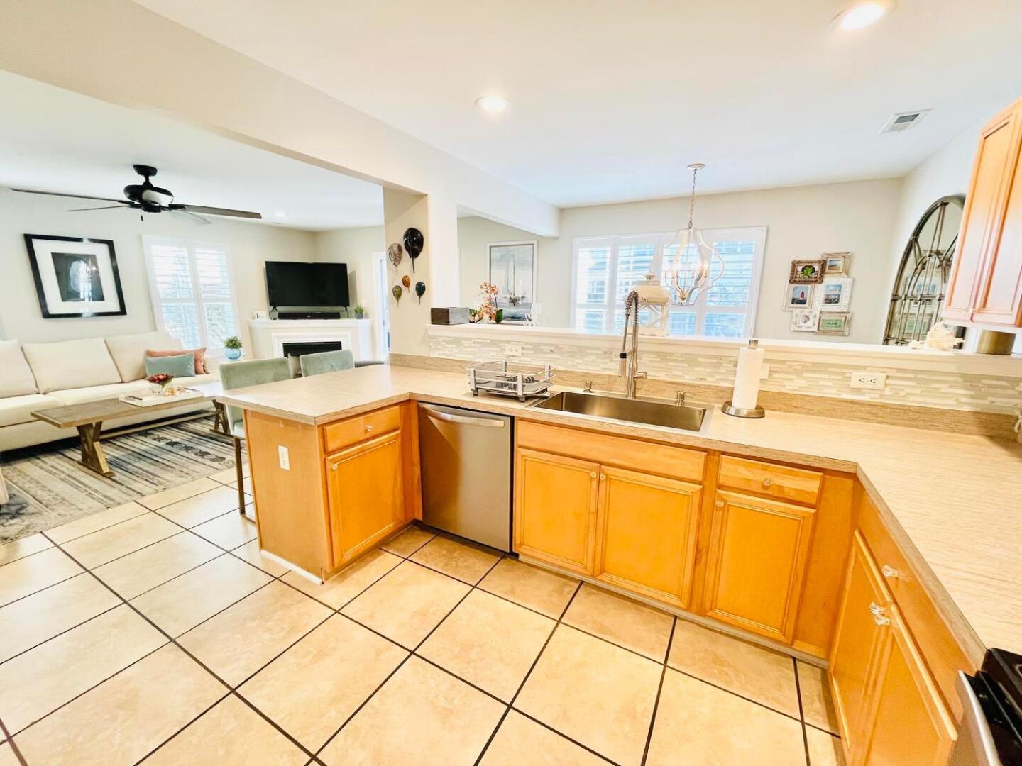Simonton Court 20256 Rehoboth Beach