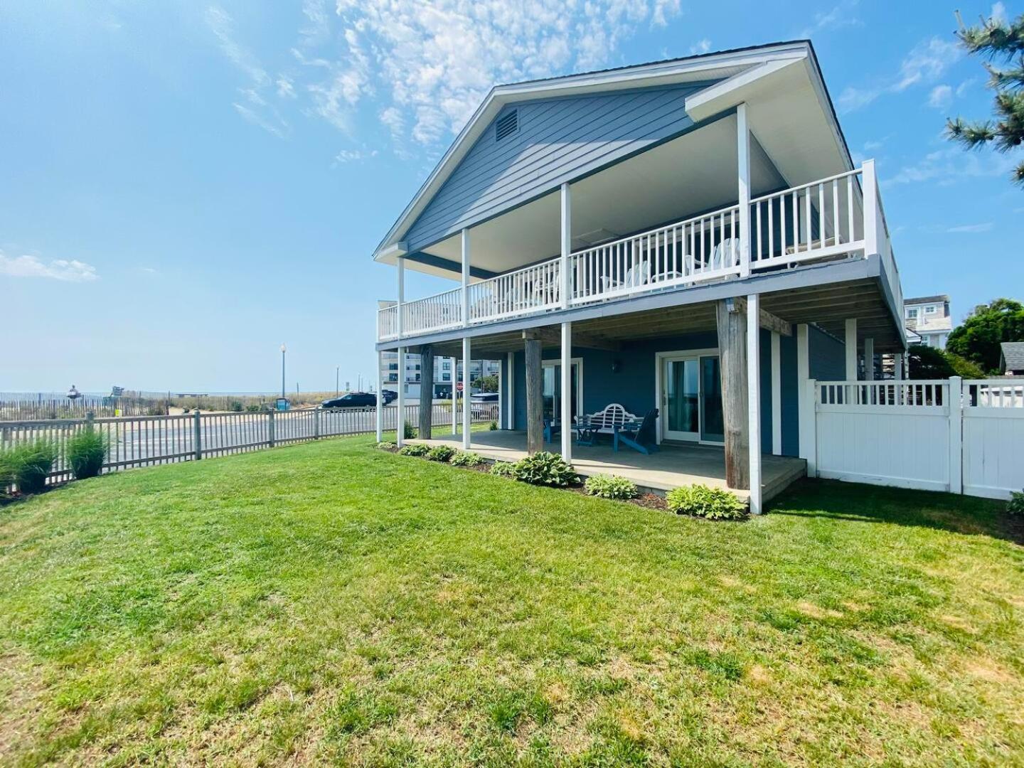 Surf Avenue 35 Holiday home Rehoboth Beach