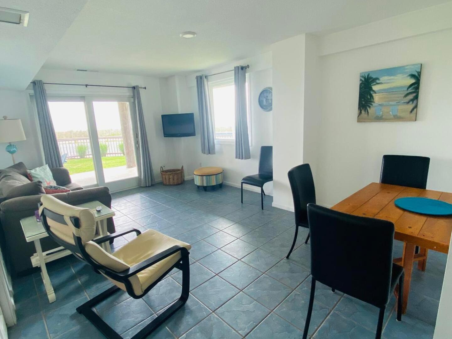 Surf Avenue 35 Holiday home