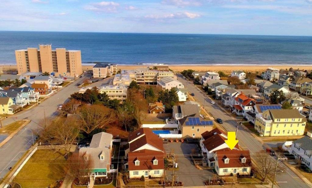 King Charles Avenue 408 #1 Holiday home *