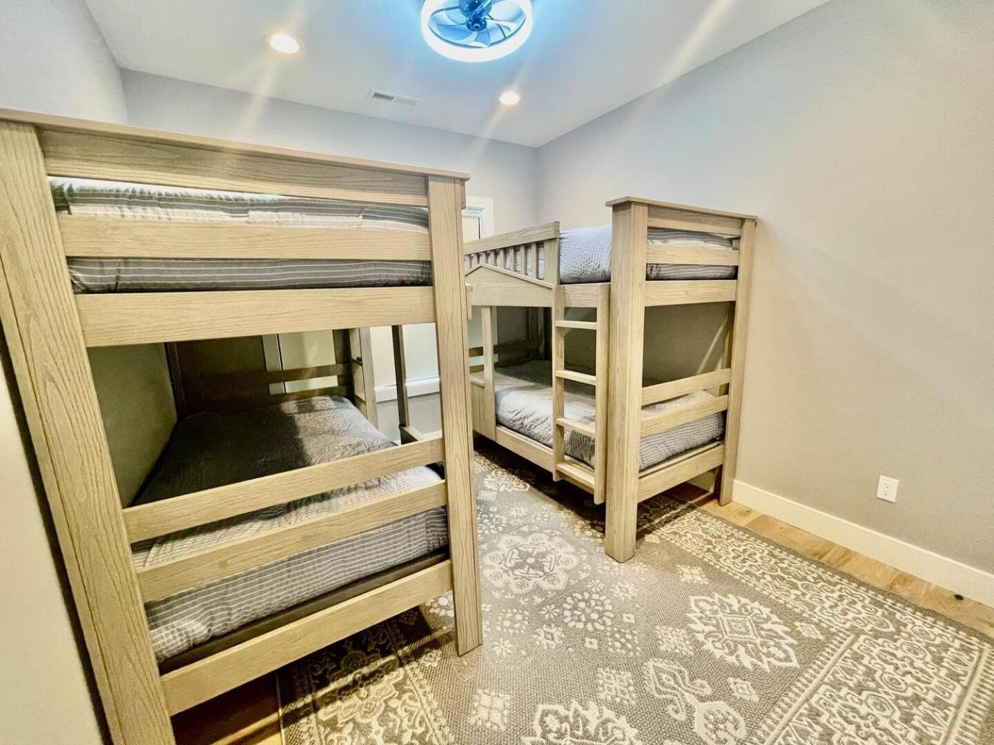 Hickman Street 102