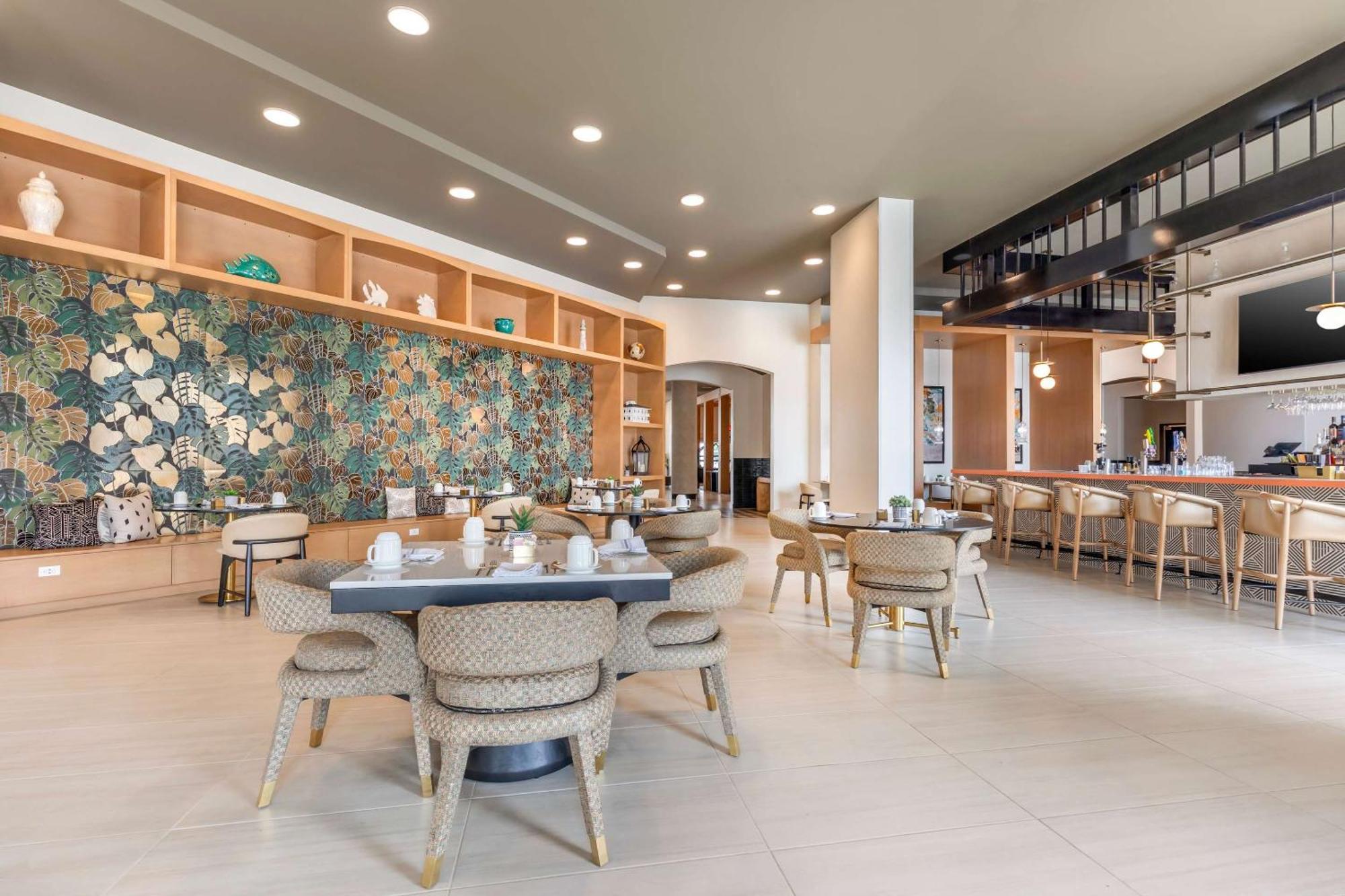 Cambria Rehoboth Hotel *