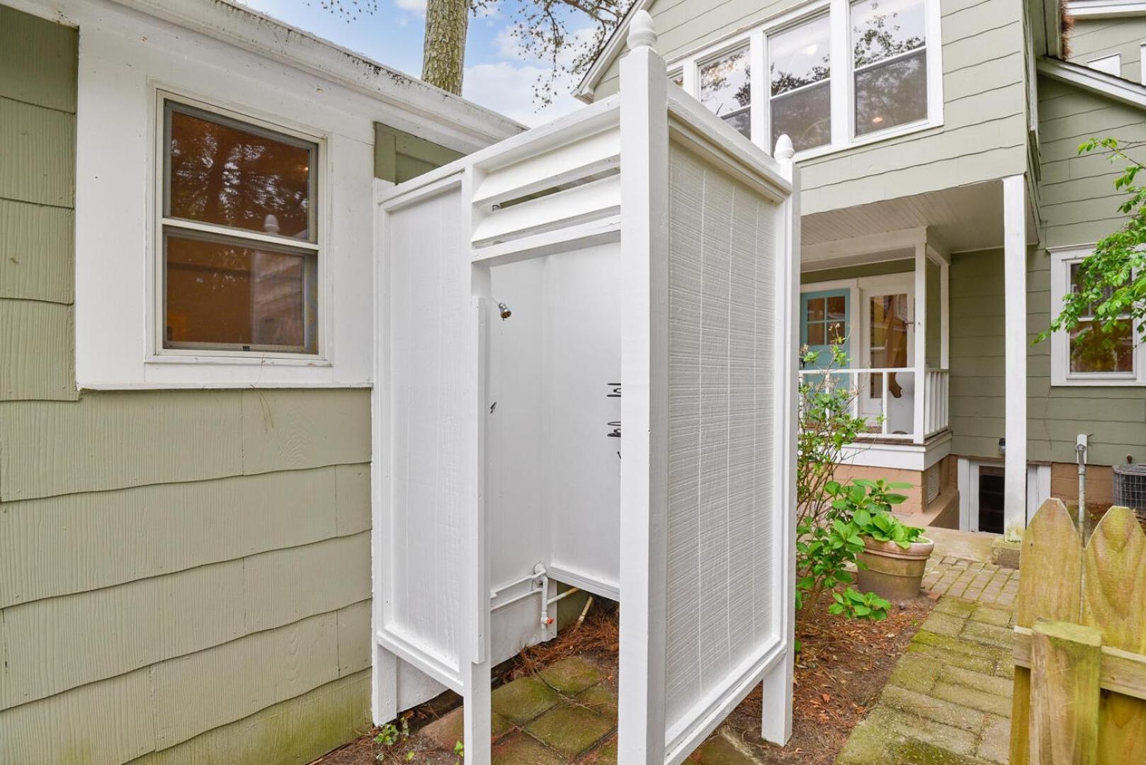 New Castle Street 119 * Rehoboth Beach