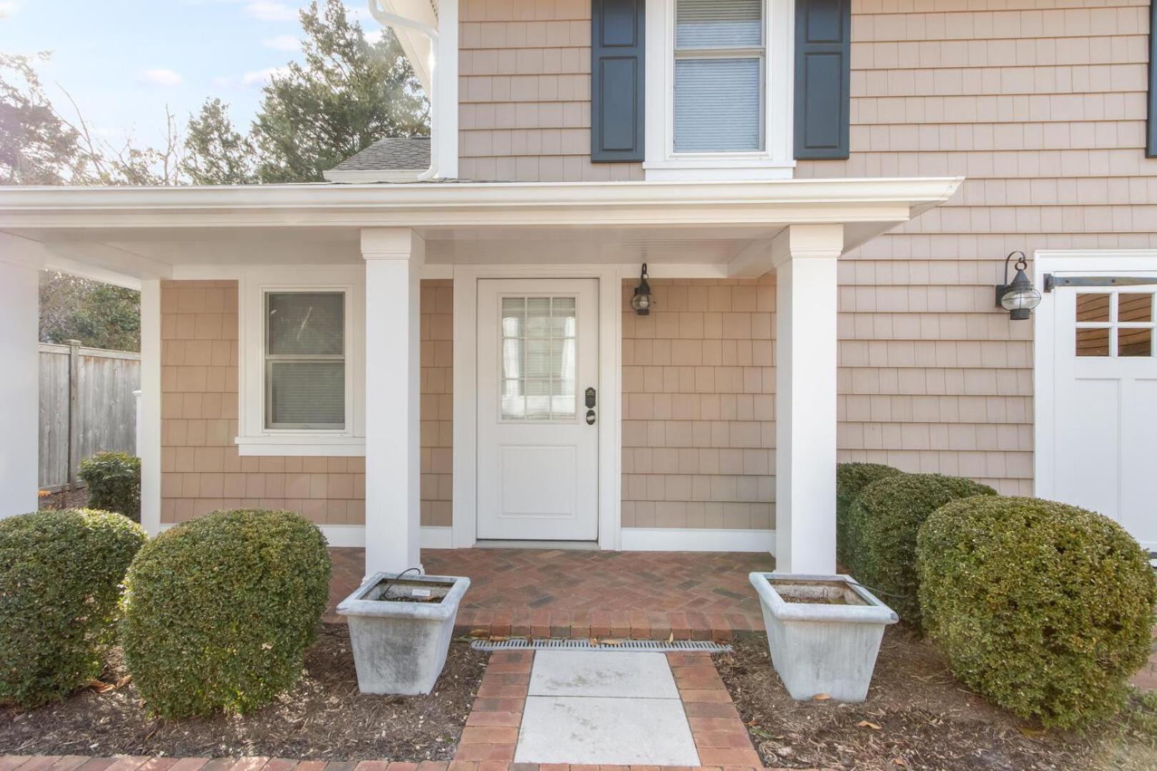 Laurel Street 222b