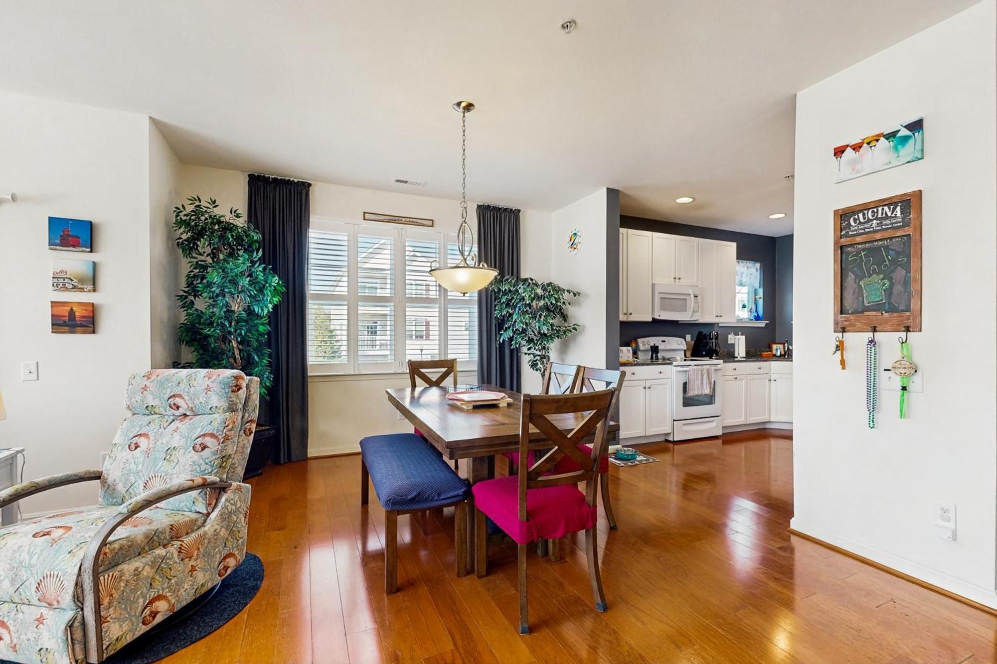 Grande At Canal Pointe -- 37697 Ulster #12 Apartment *