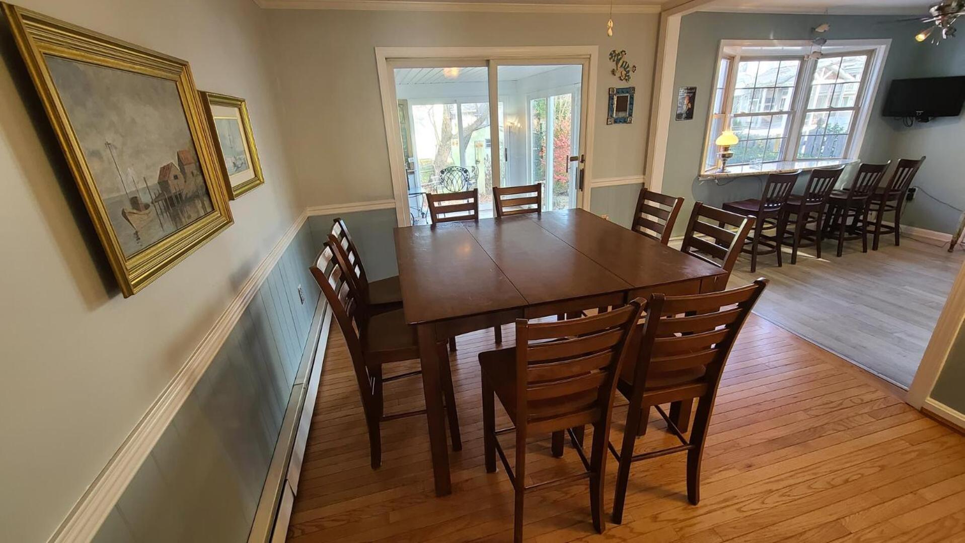 Laurel Street 323