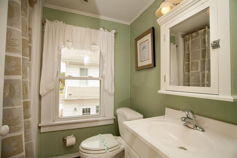 Laurel Street 201 * Rehoboth Beach