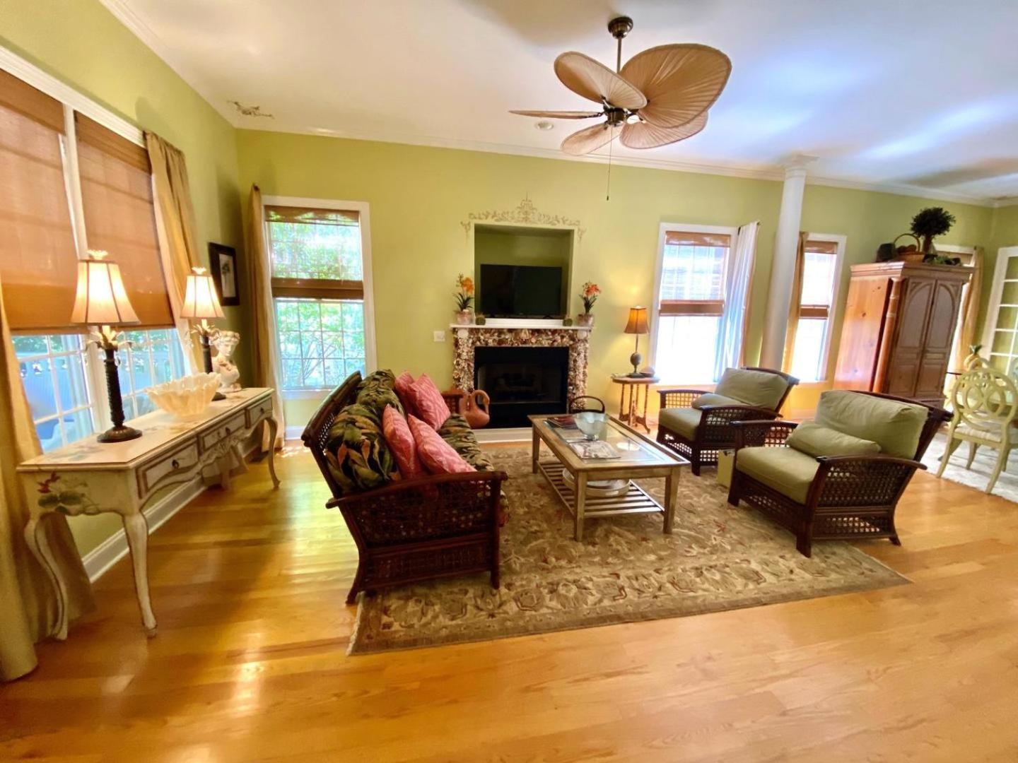 Columbia Avenue 23 Holiday home *